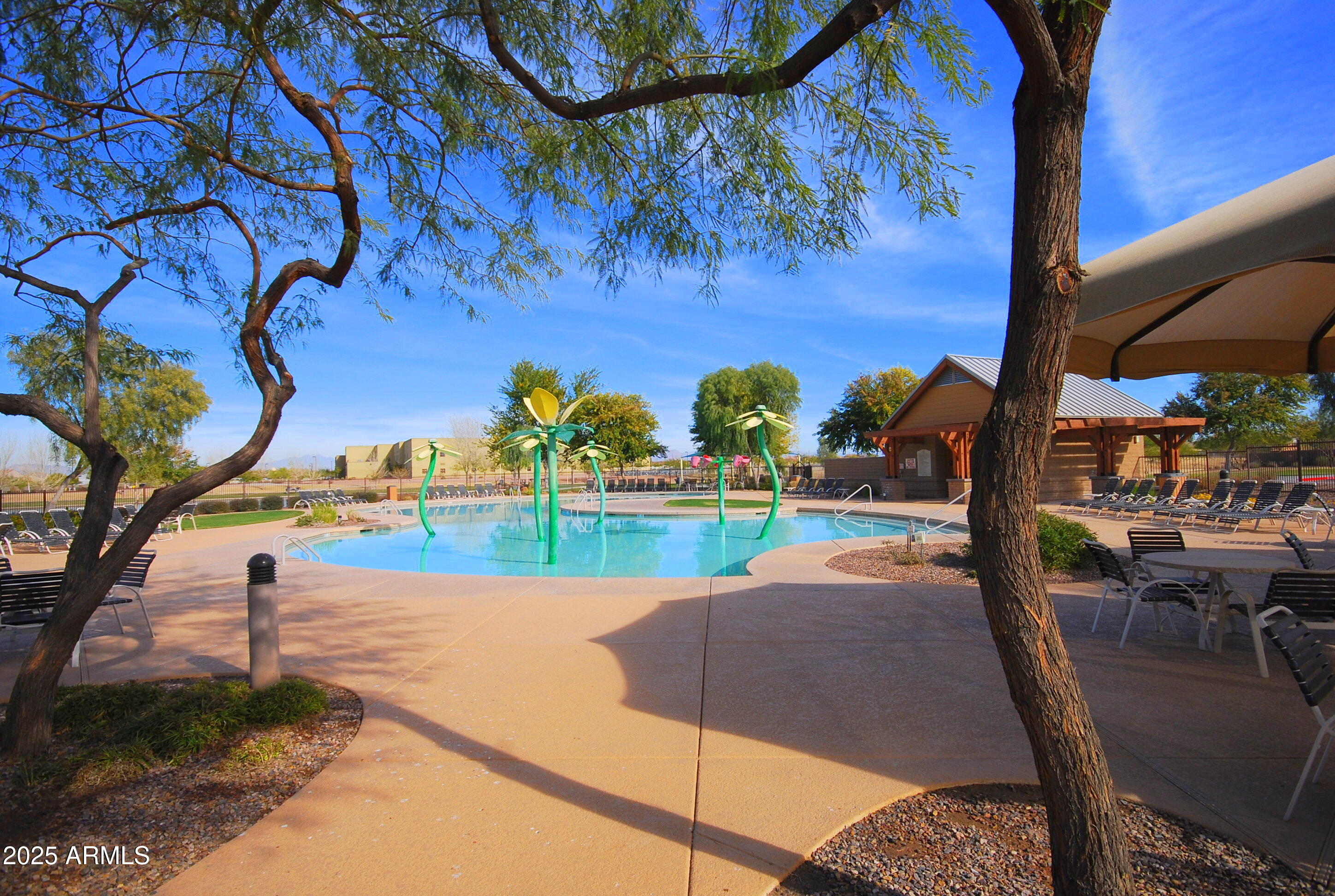 4220 E MARSHALL Avenue