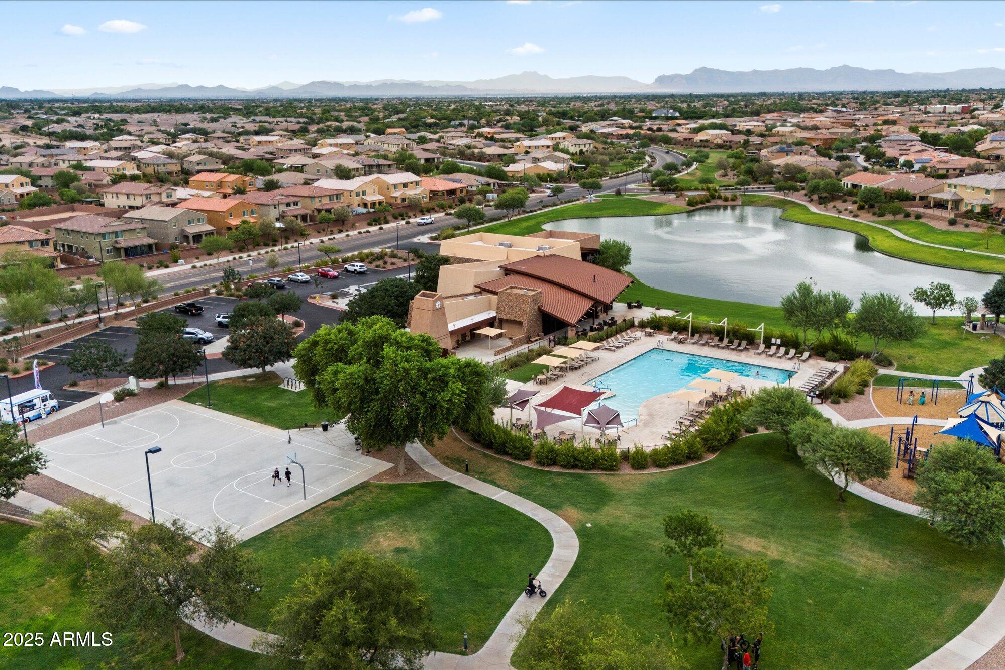 2336 E SUSAN Drive