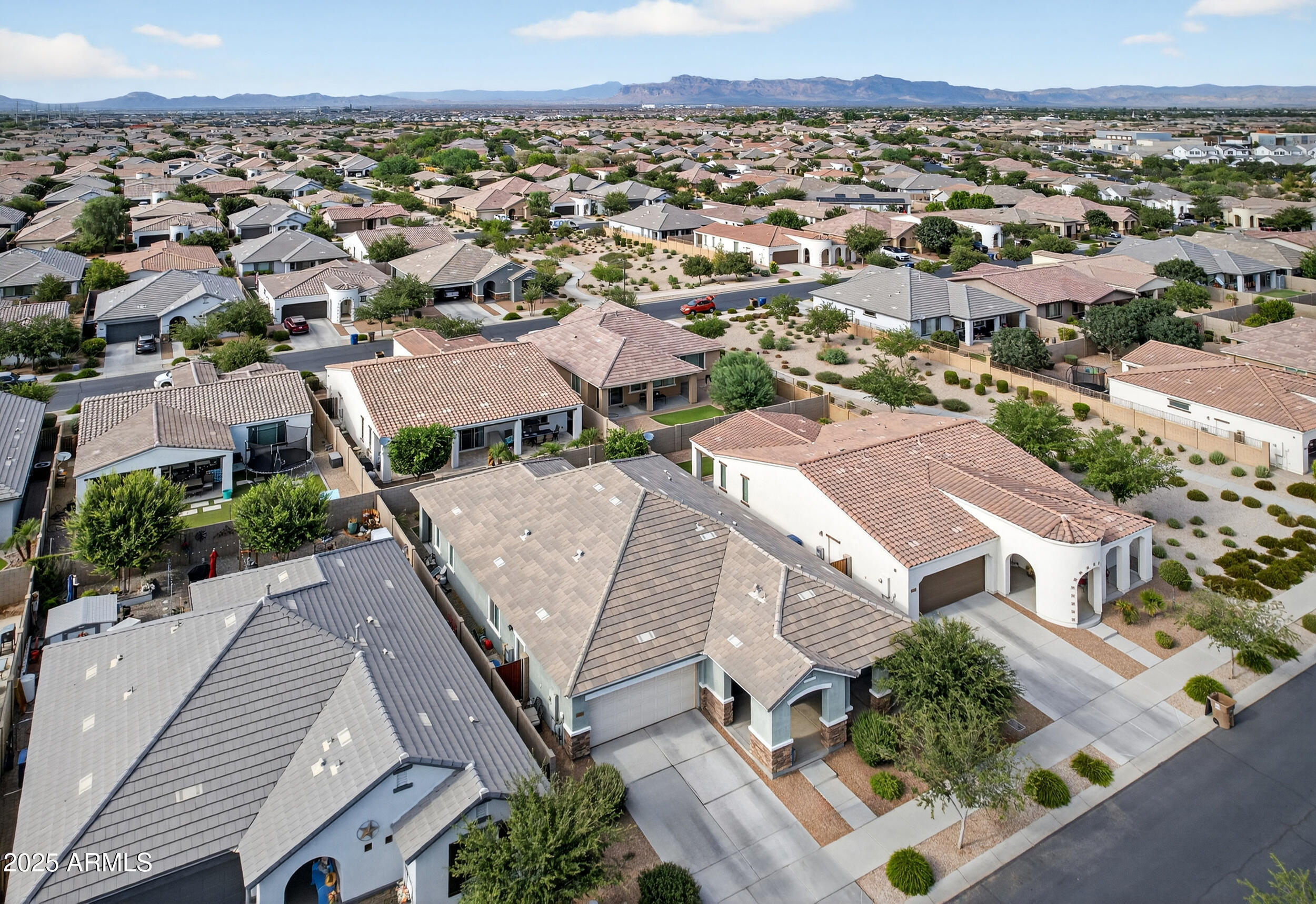 22484 E Calle De Flores