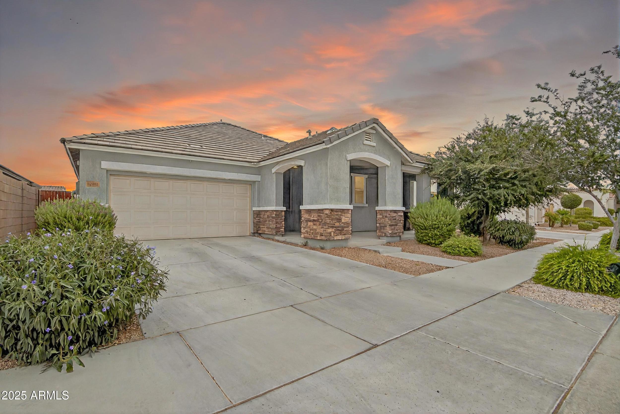 22484 E Calle De Flores