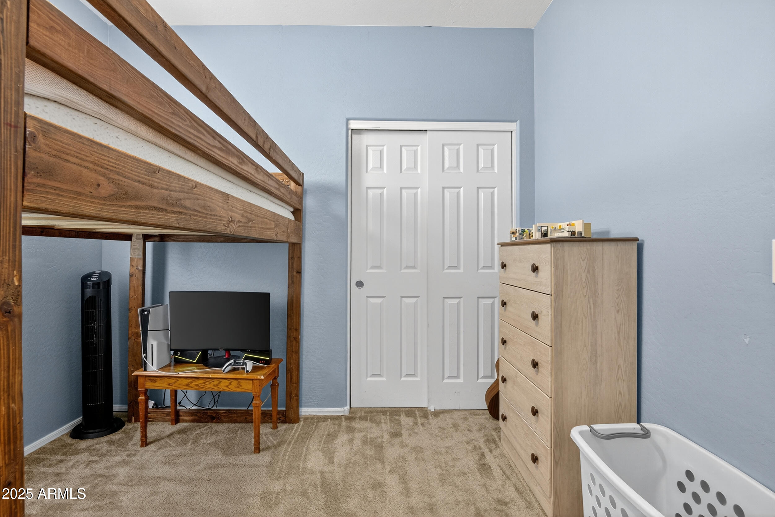 22484 E Calle De Flores