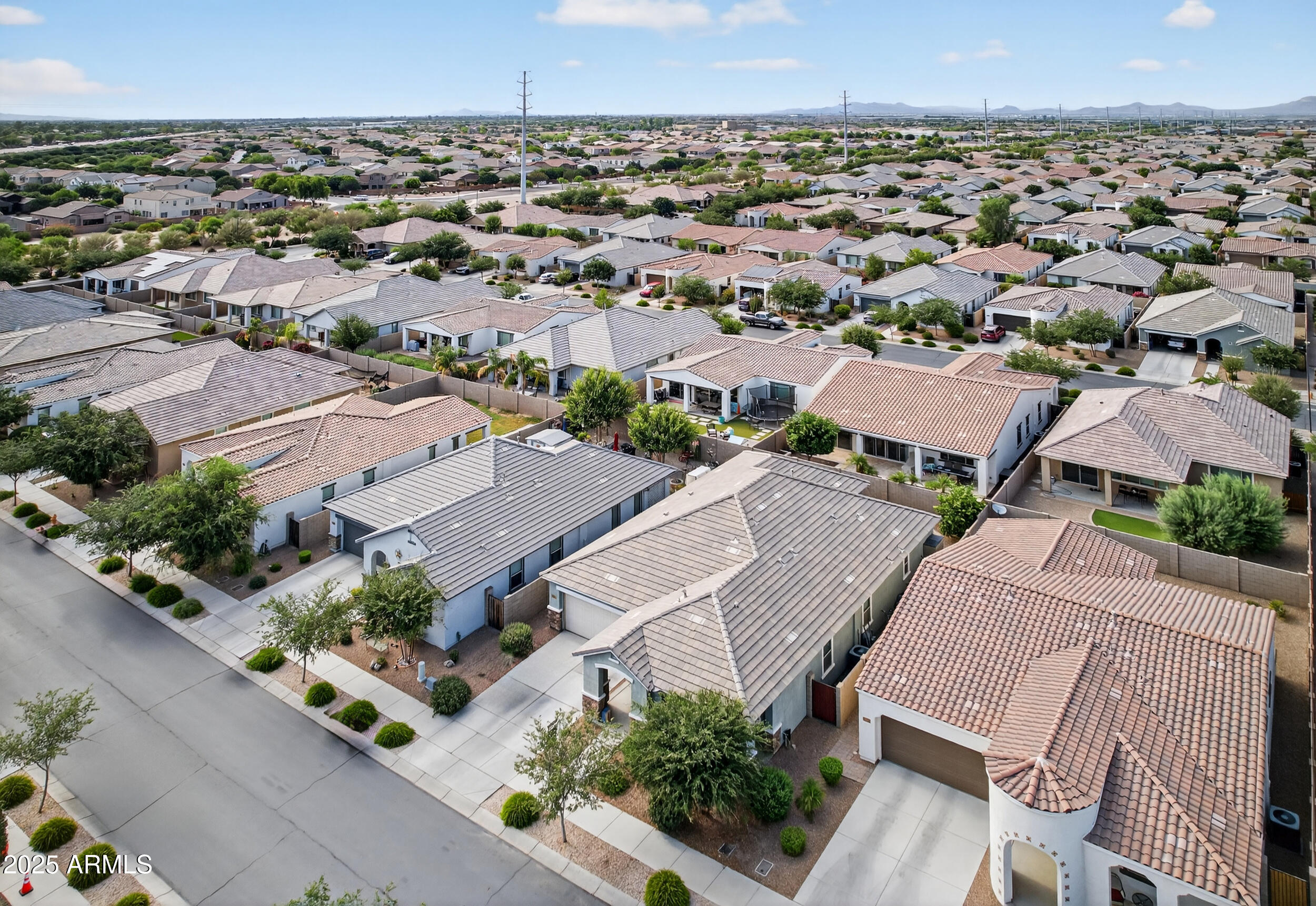 22484 E Calle De Flores