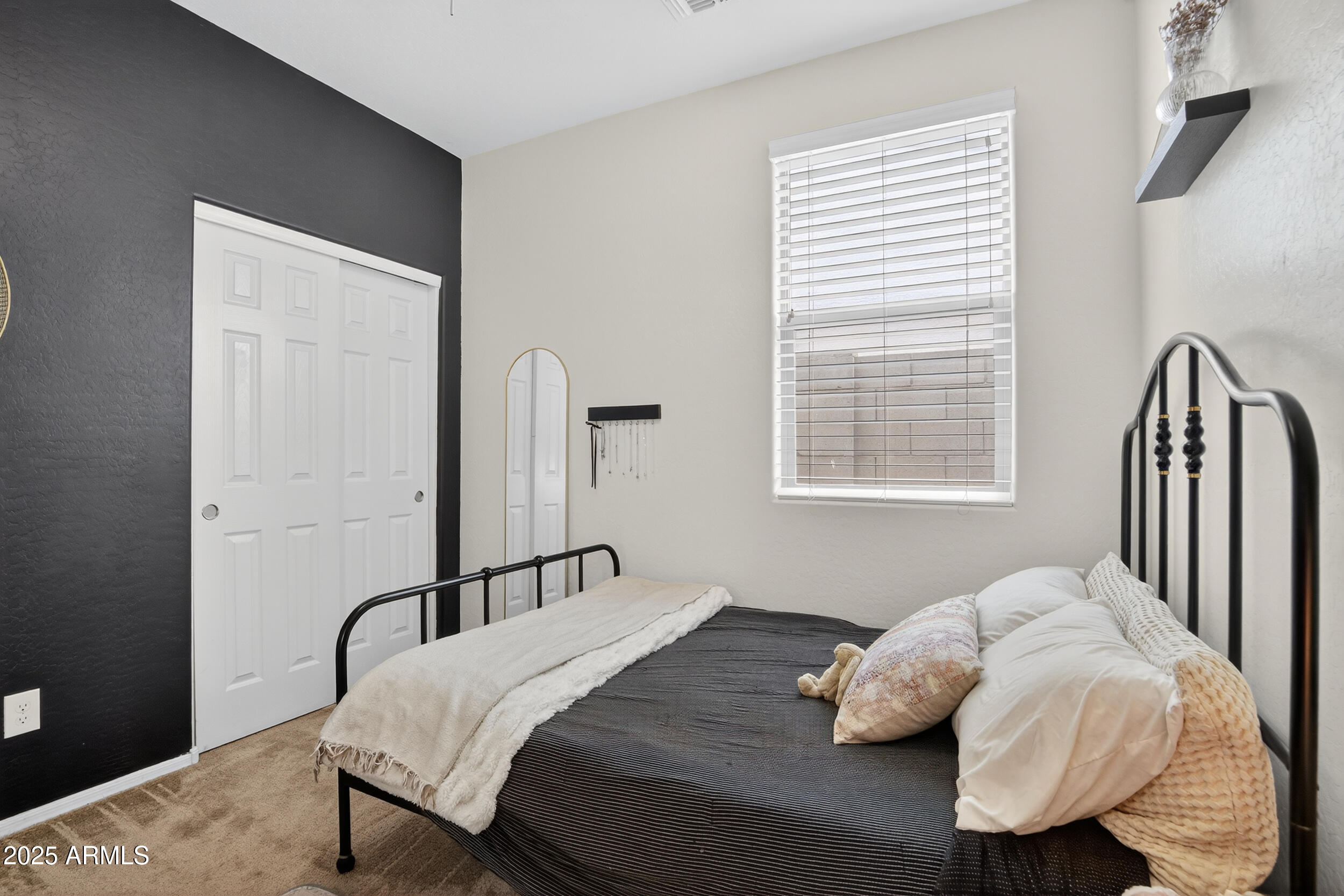 22484 E Calle De Flores