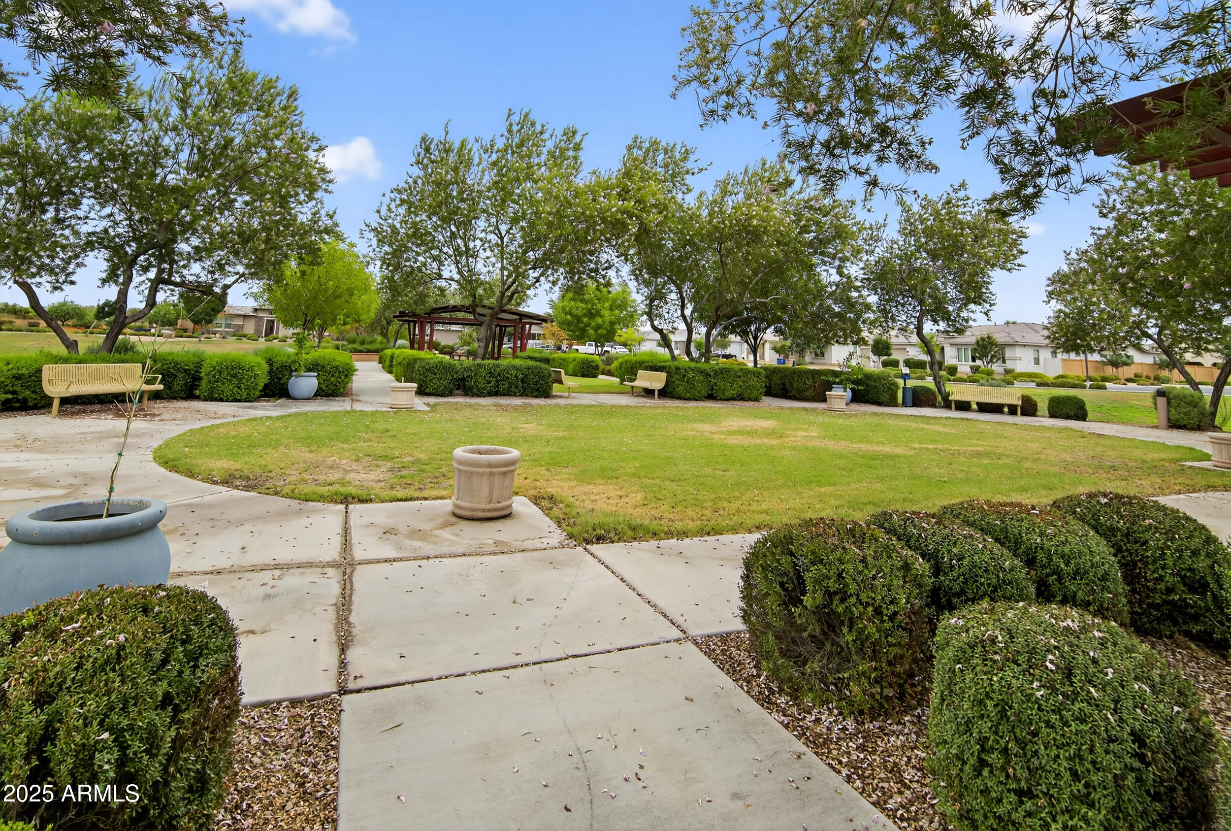 22484 E Calle De Flores