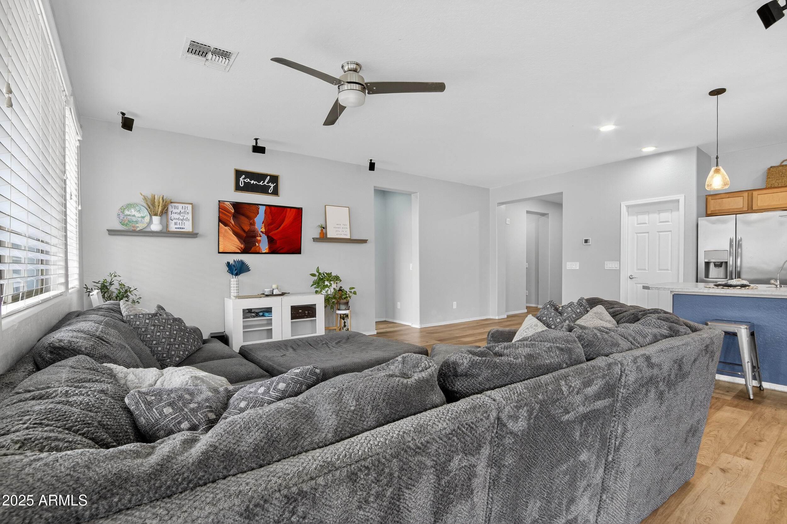 22484 E Calle De Flores