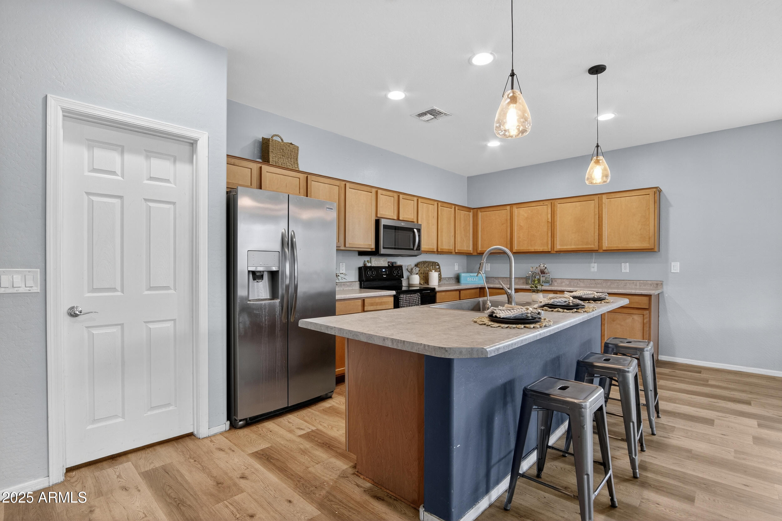 22484 E Calle De Flores
