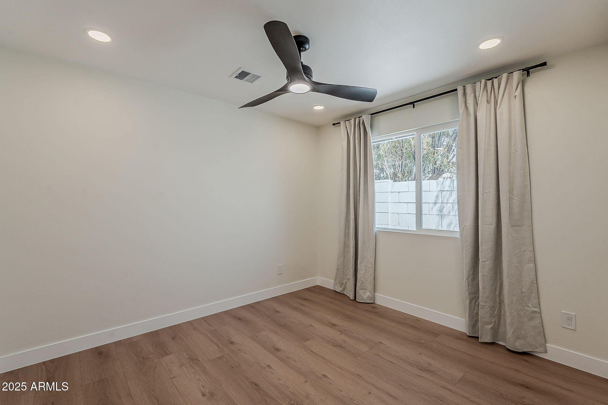 1261 E RIVIERA Drive