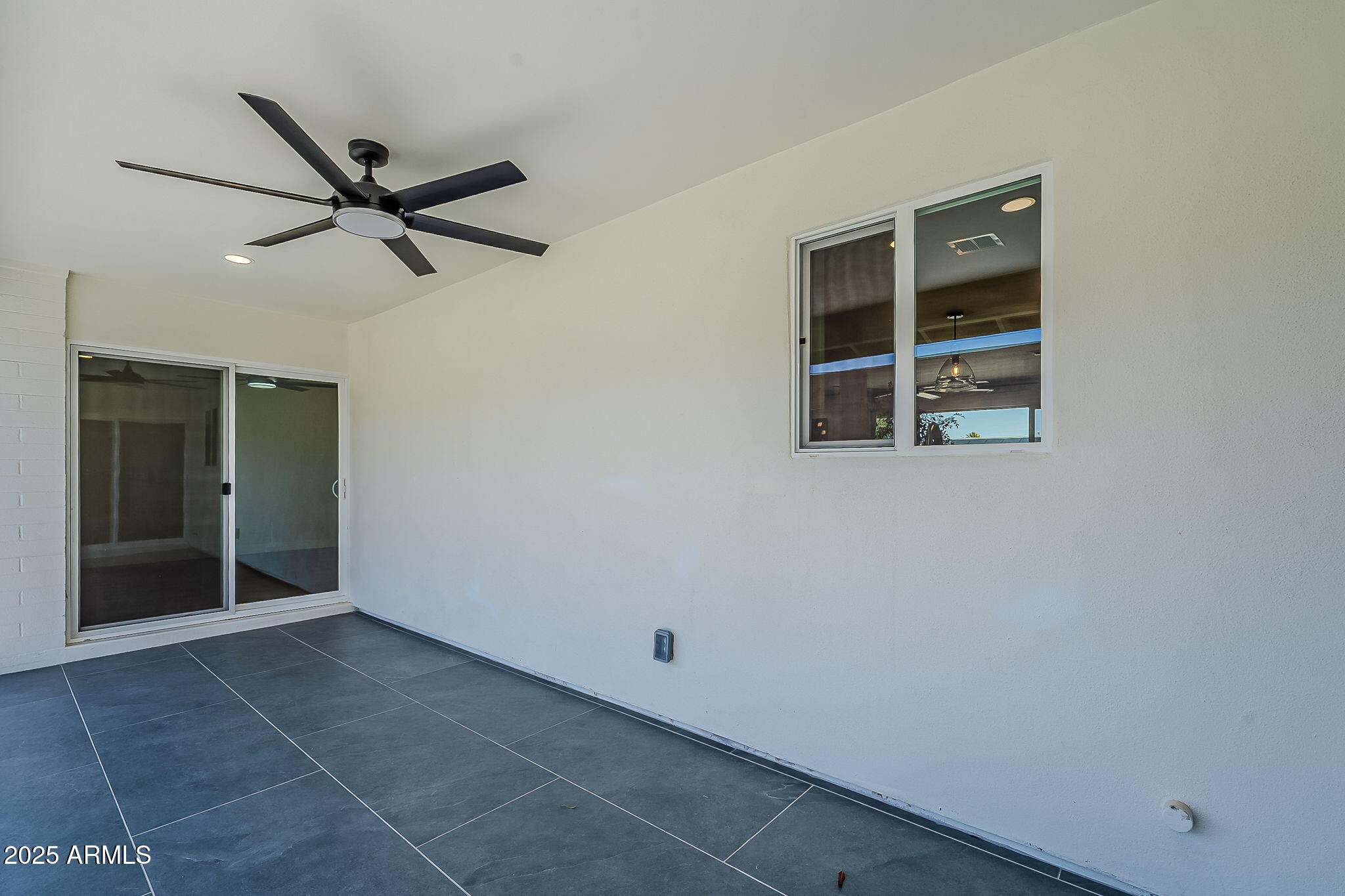 1261 E RIVIERA Drive