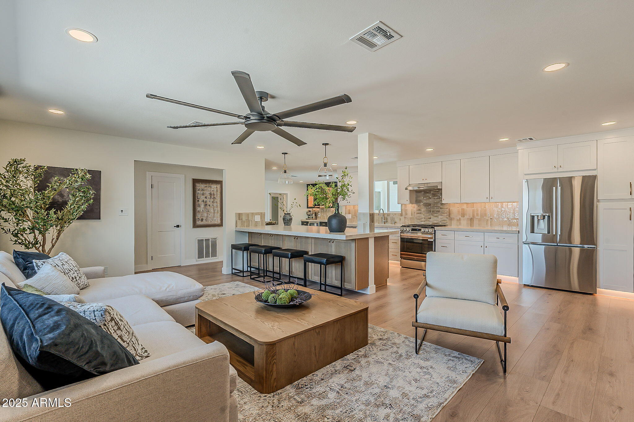 1261 E RIVIERA Drive