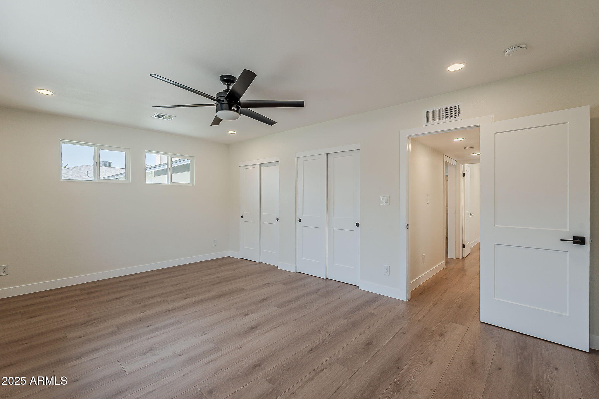 1261 E RIVIERA Drive