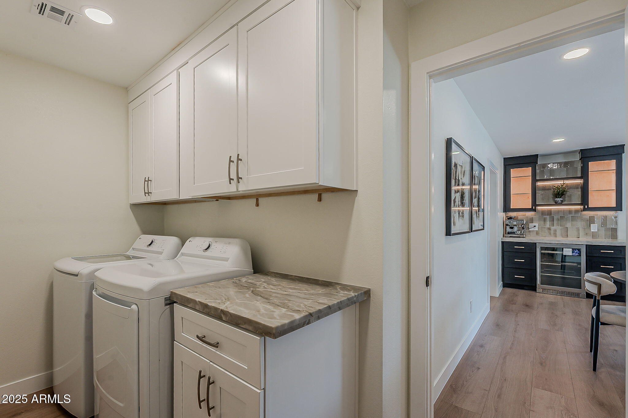 1261 E RIVIERA Drive