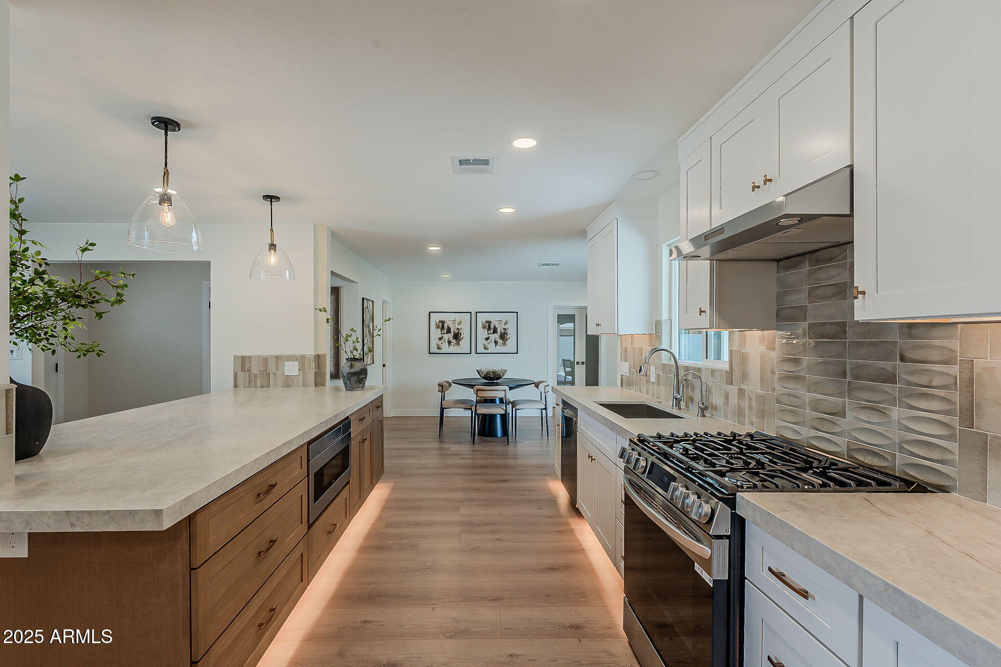 1261 E RIVIERA Drive