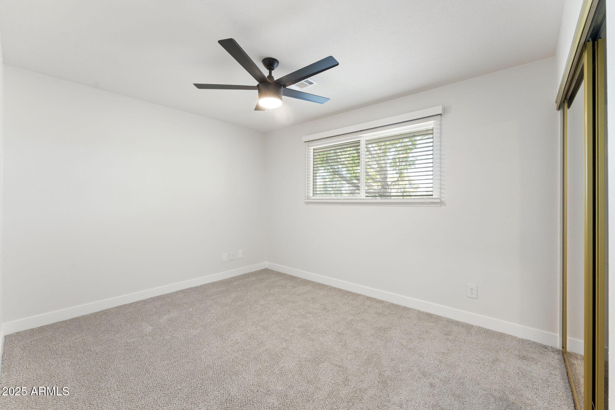 6646 S LA ROSA Drive