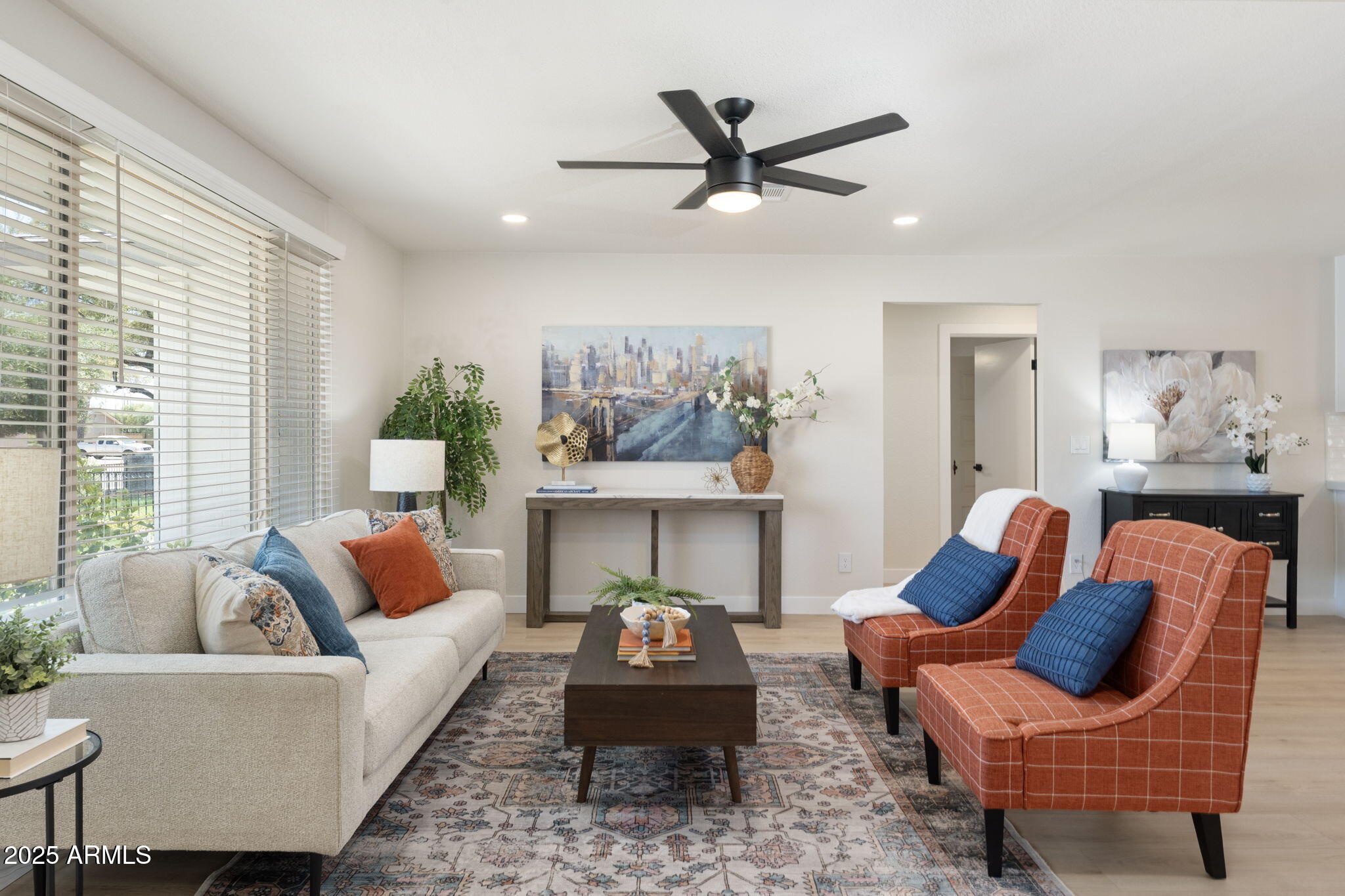 6646 S LA ROSA Drive