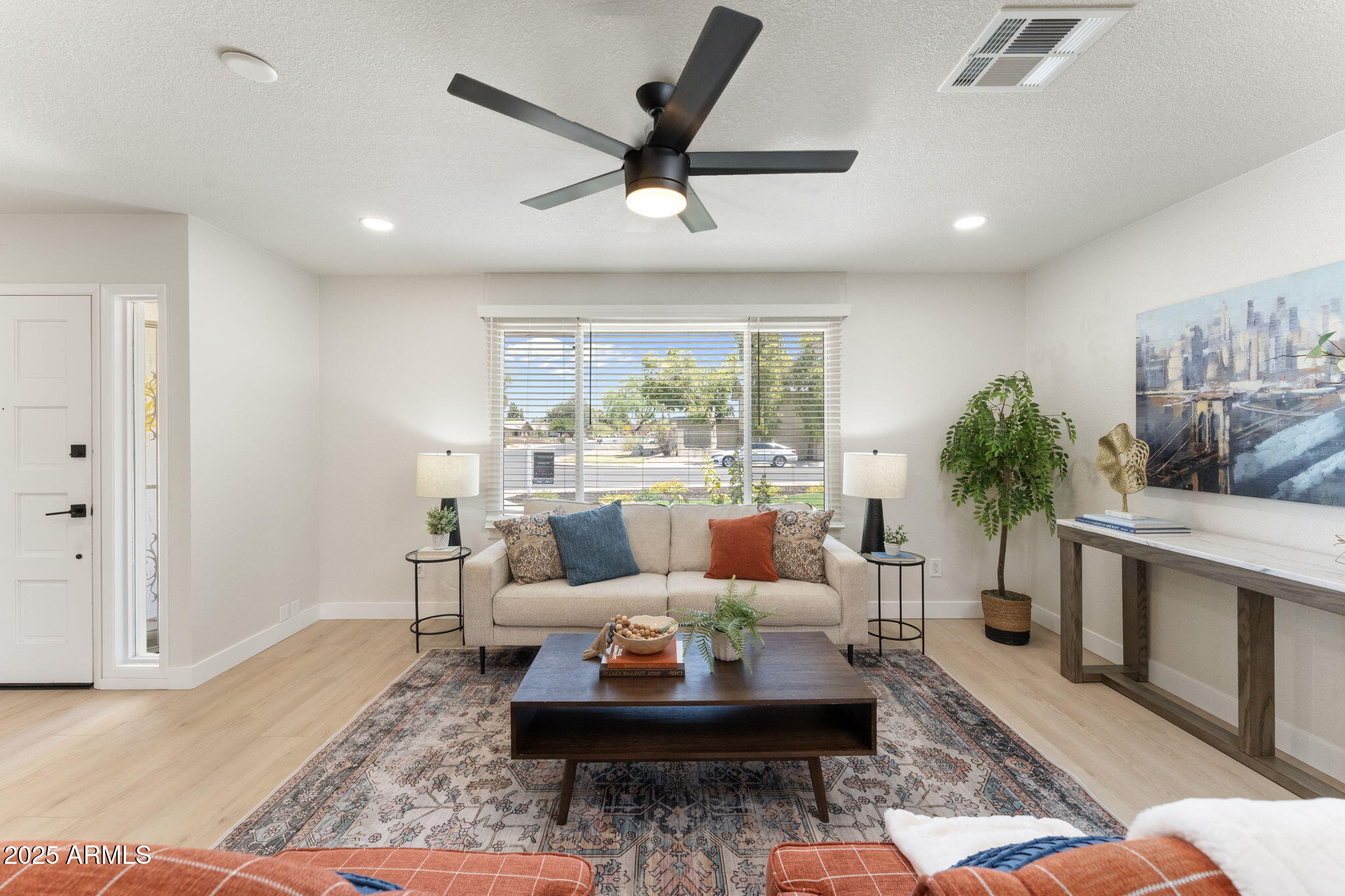 6646 S LA ROSA Drive