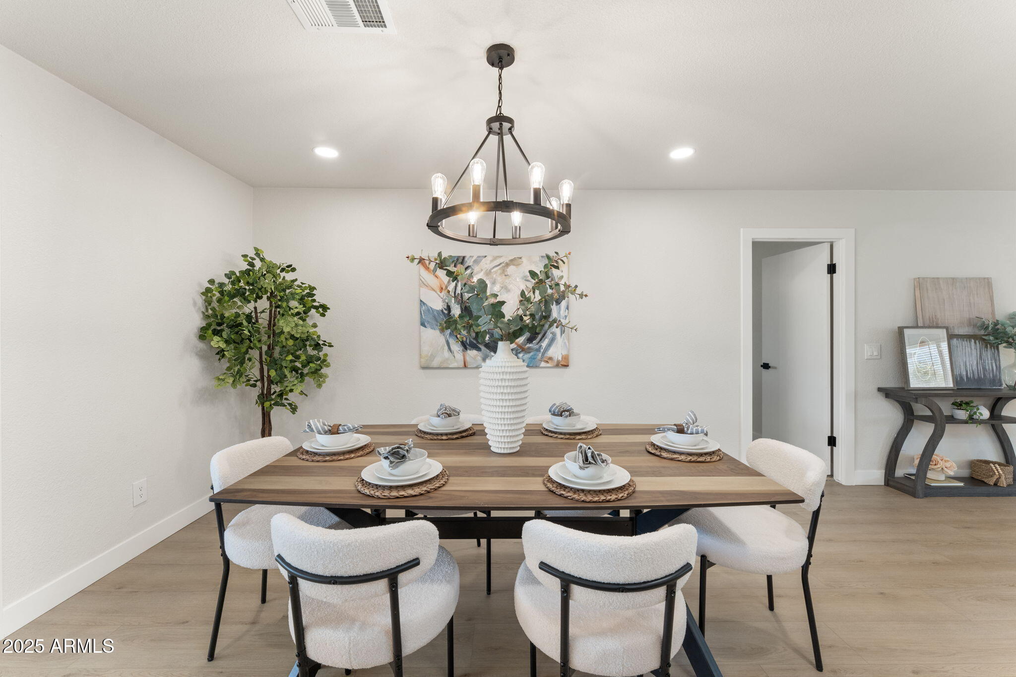 6646 S LA ROSA Drive