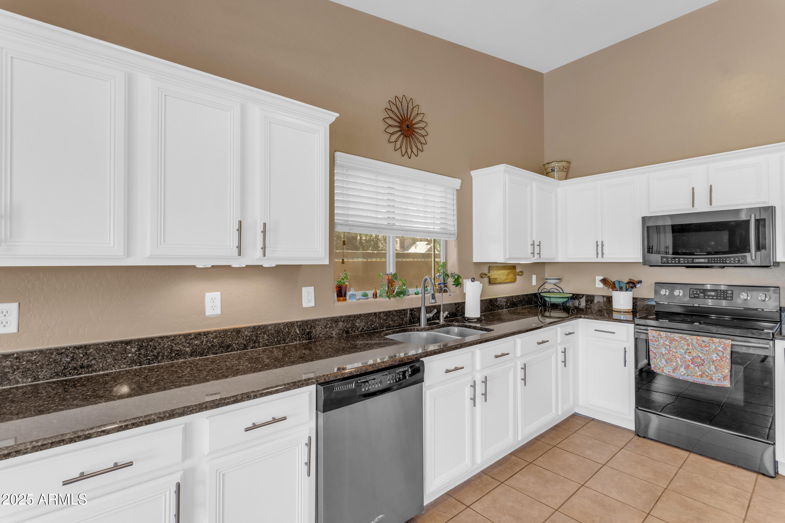 21111 E ASPEN VALLEY Drive