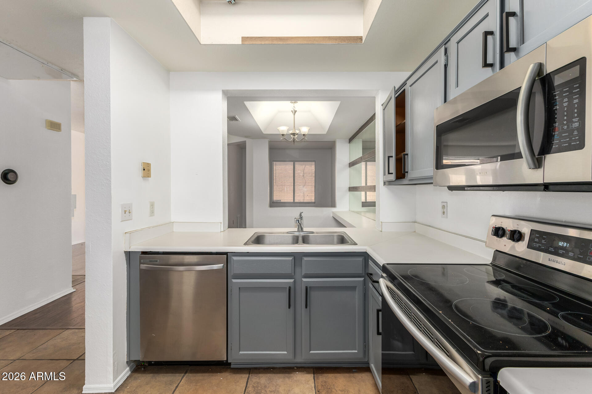 2875 W HIGHLAND Street 1102