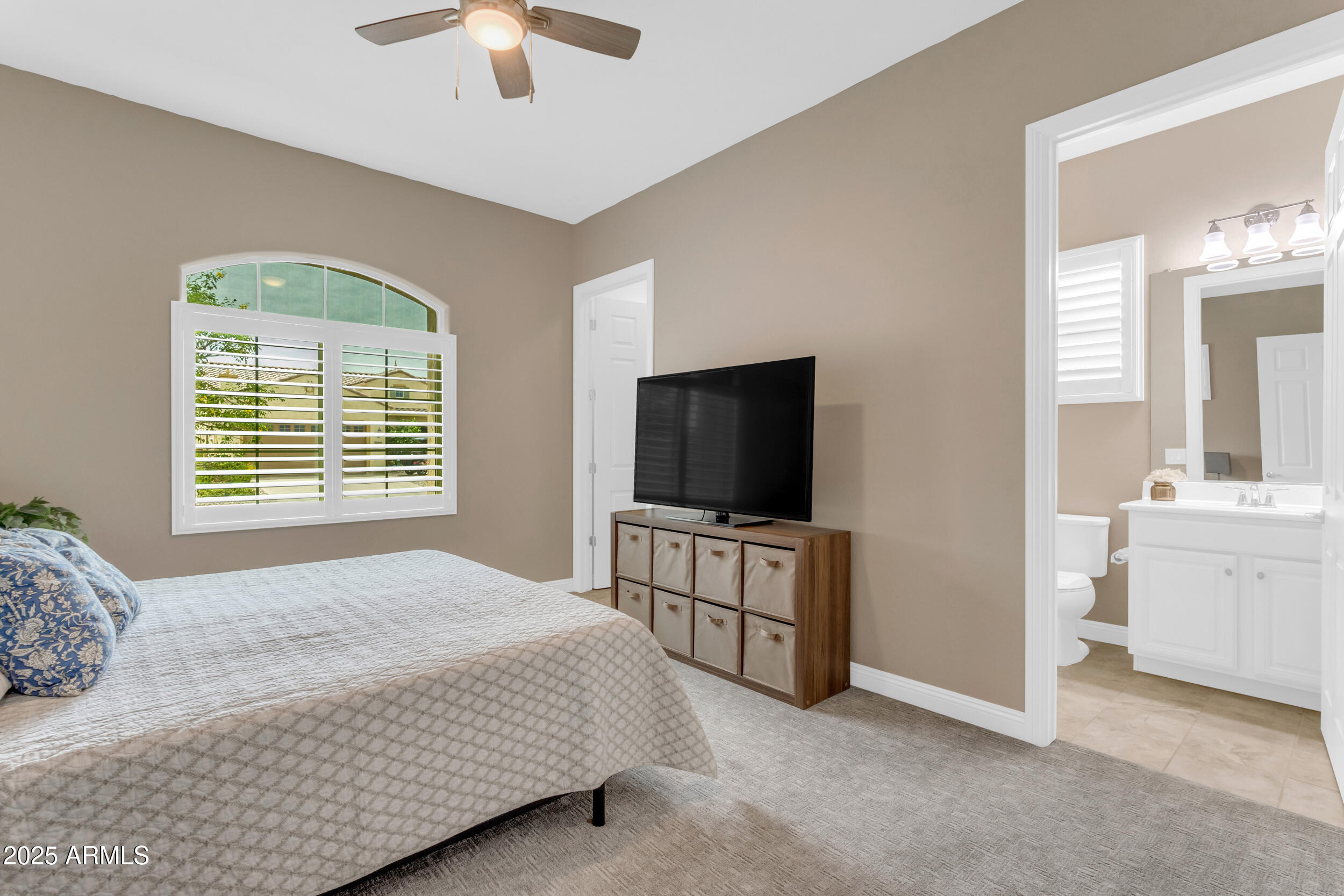 5942 W CACTUS WREN Way