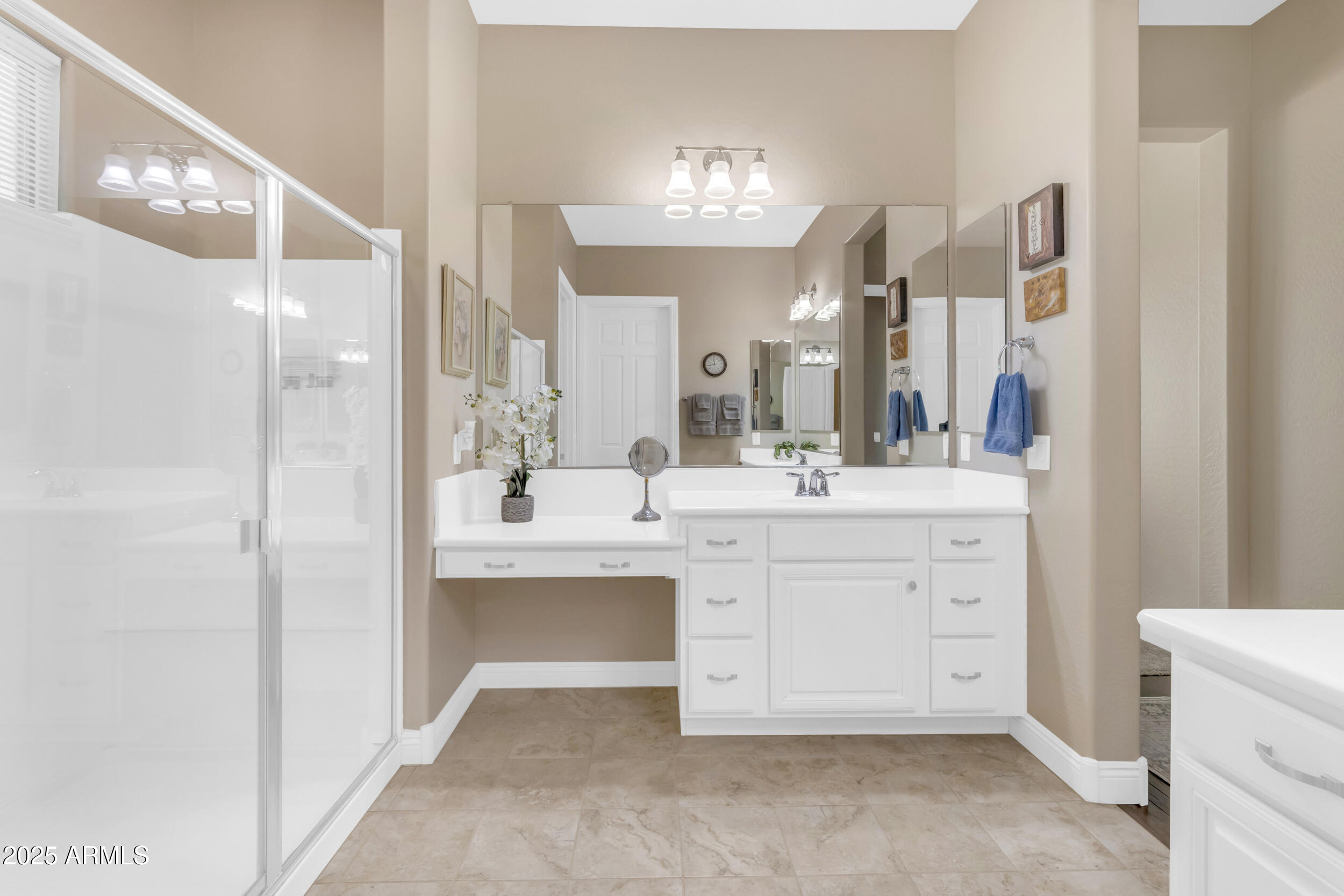 5942 W CACTUS WREN Way