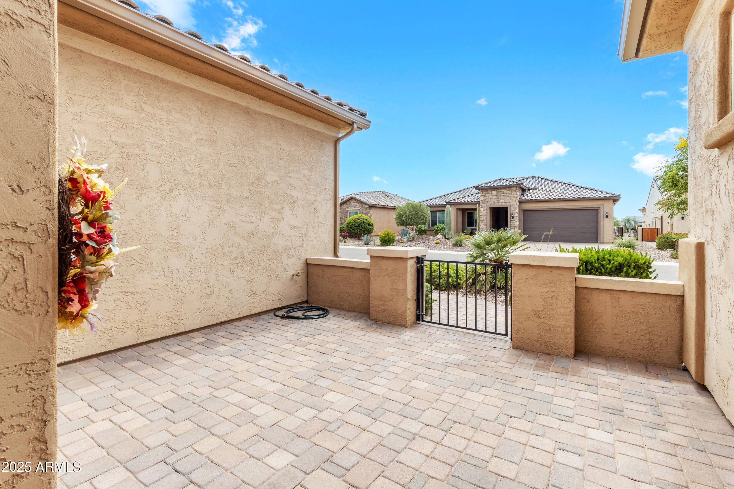 5942 W CACTUS WREN Way
