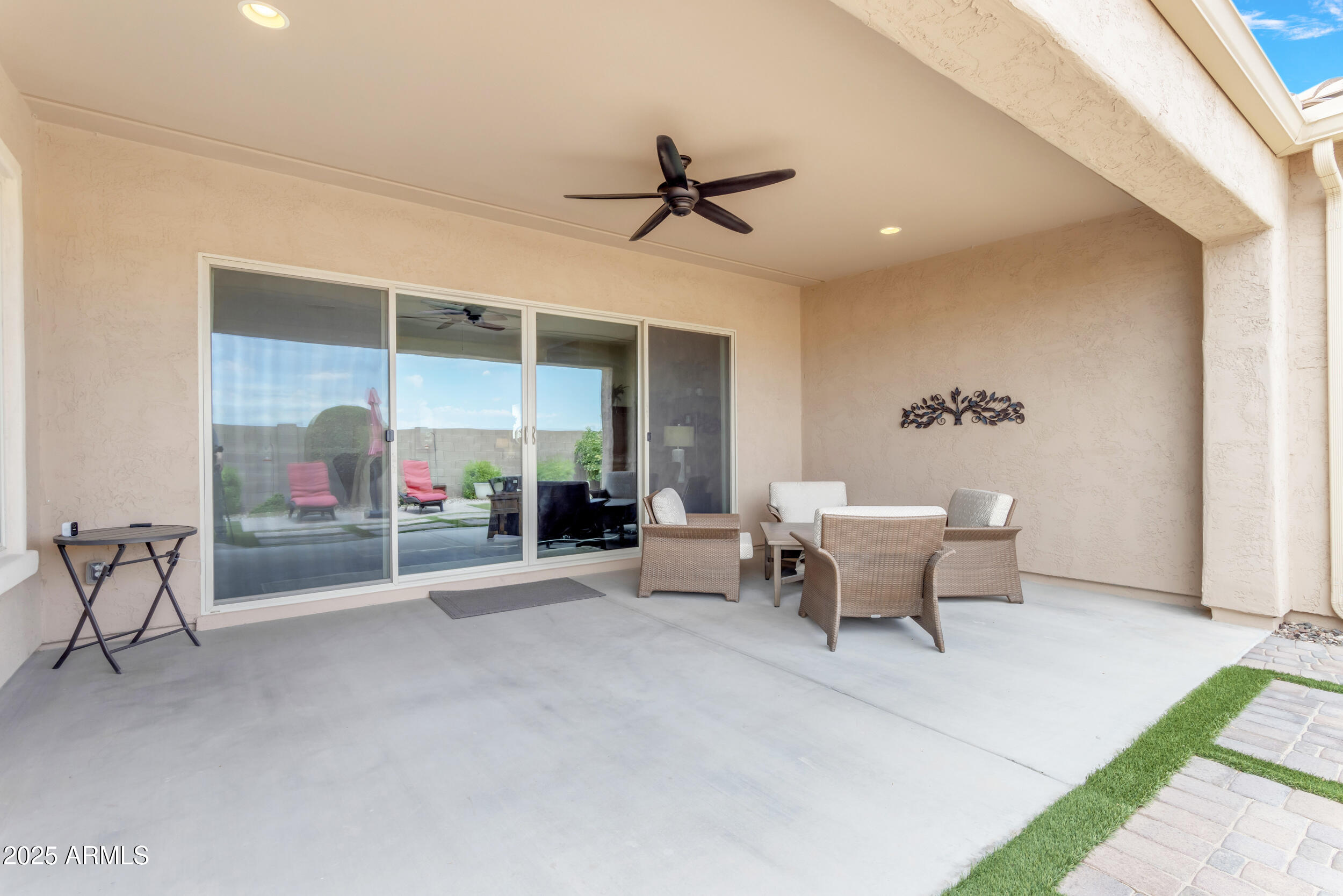 5942 W CACTUS WREN Way