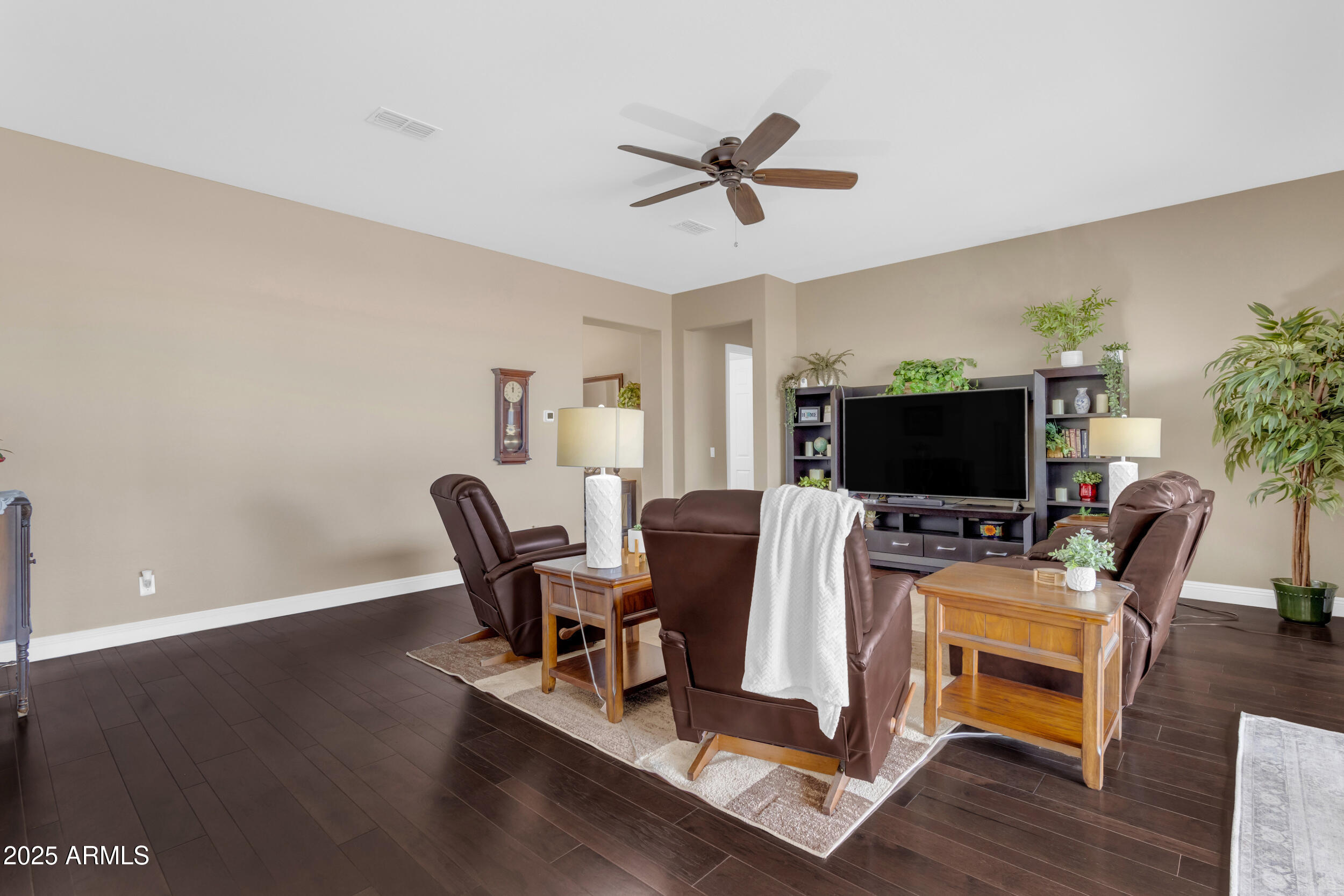 5942 W CACTUS WREN Way