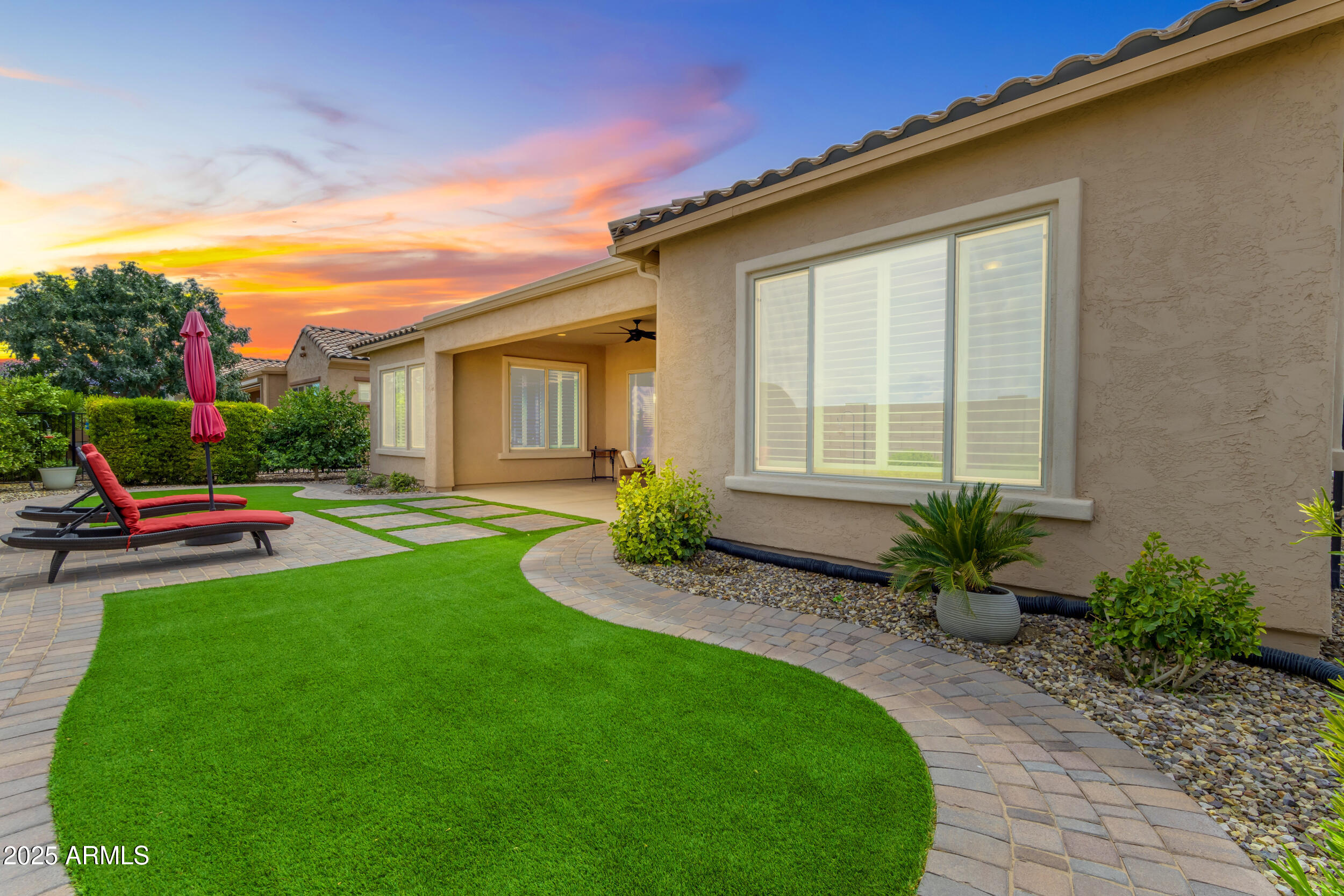 5942 W CACTUS WREN Way