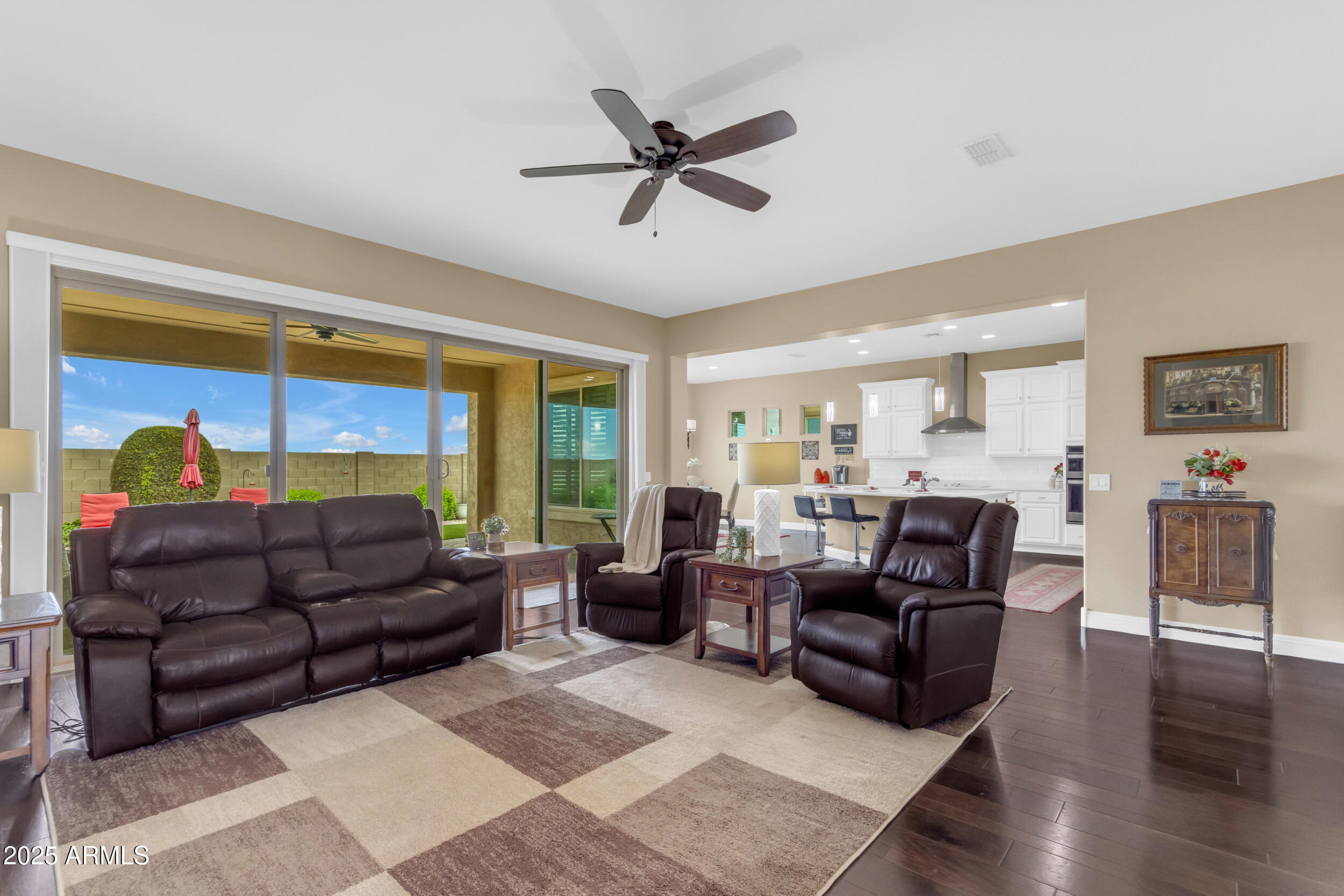 5942 W CACTUS WREN Way