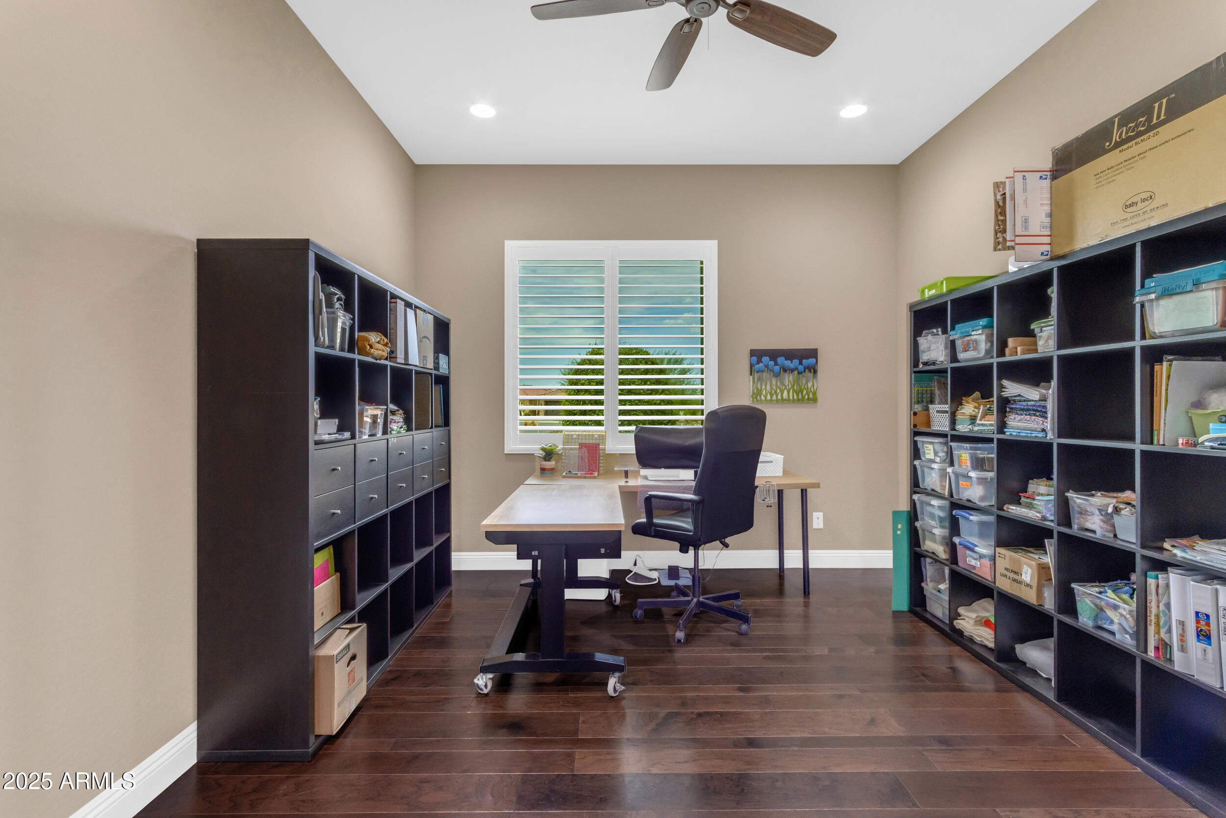 5942 W CACTUS WREN Way