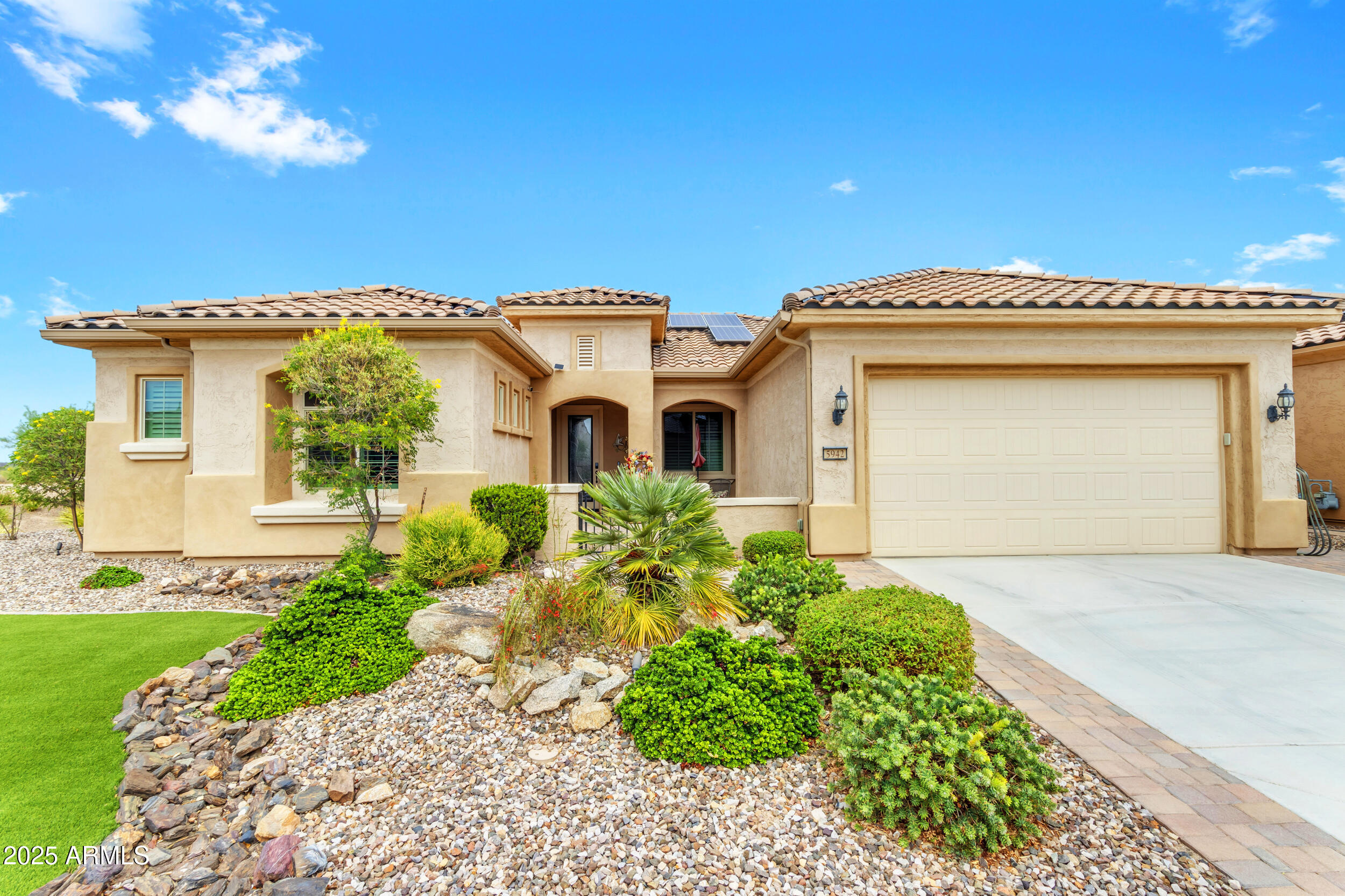 5942 W CACTUS WREN Way