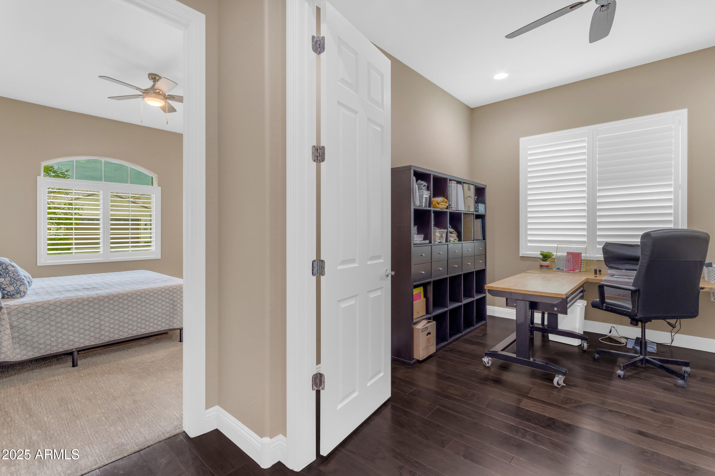 5942 W CACTUS WREN Way