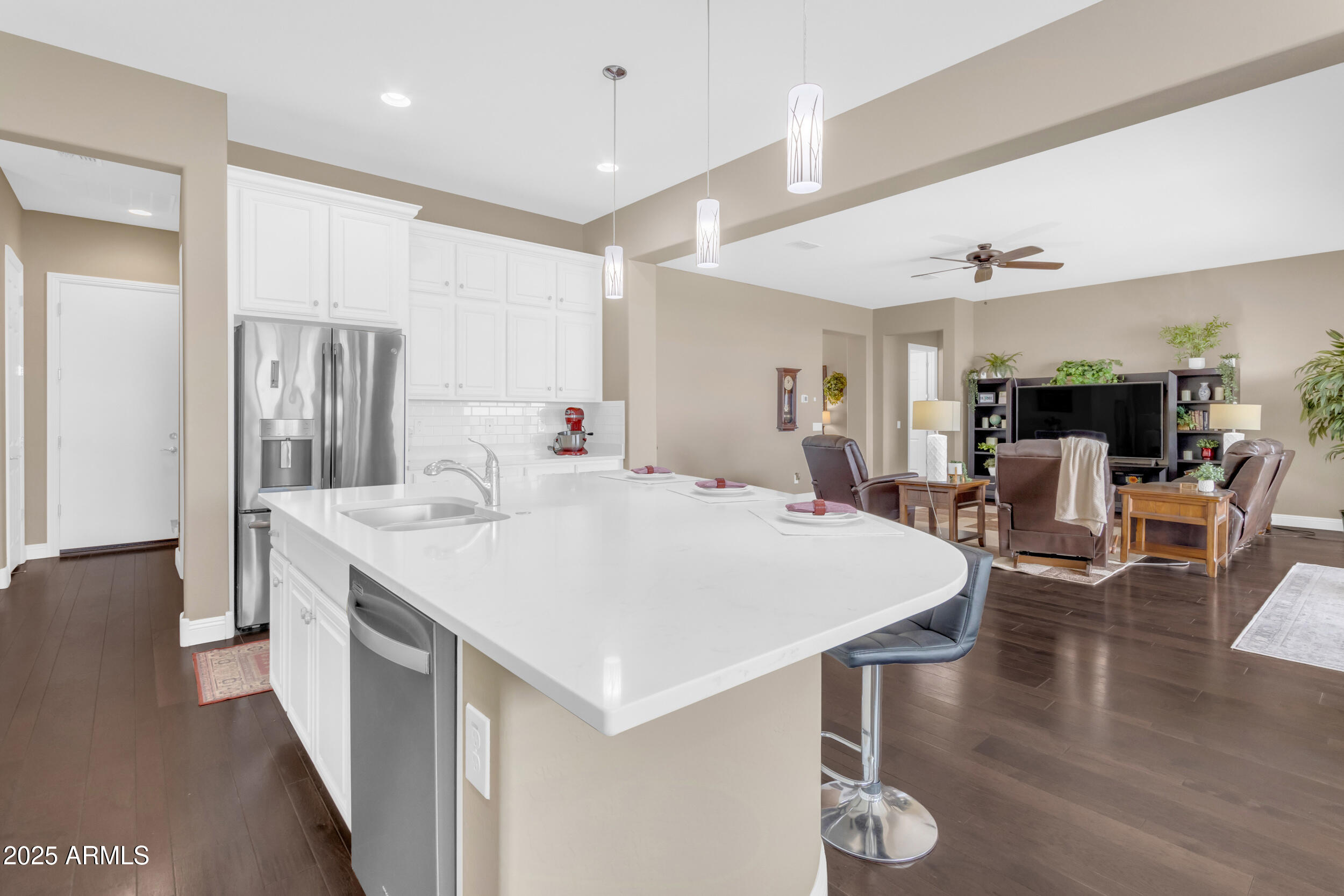 5942 W CACTUS WREN Way