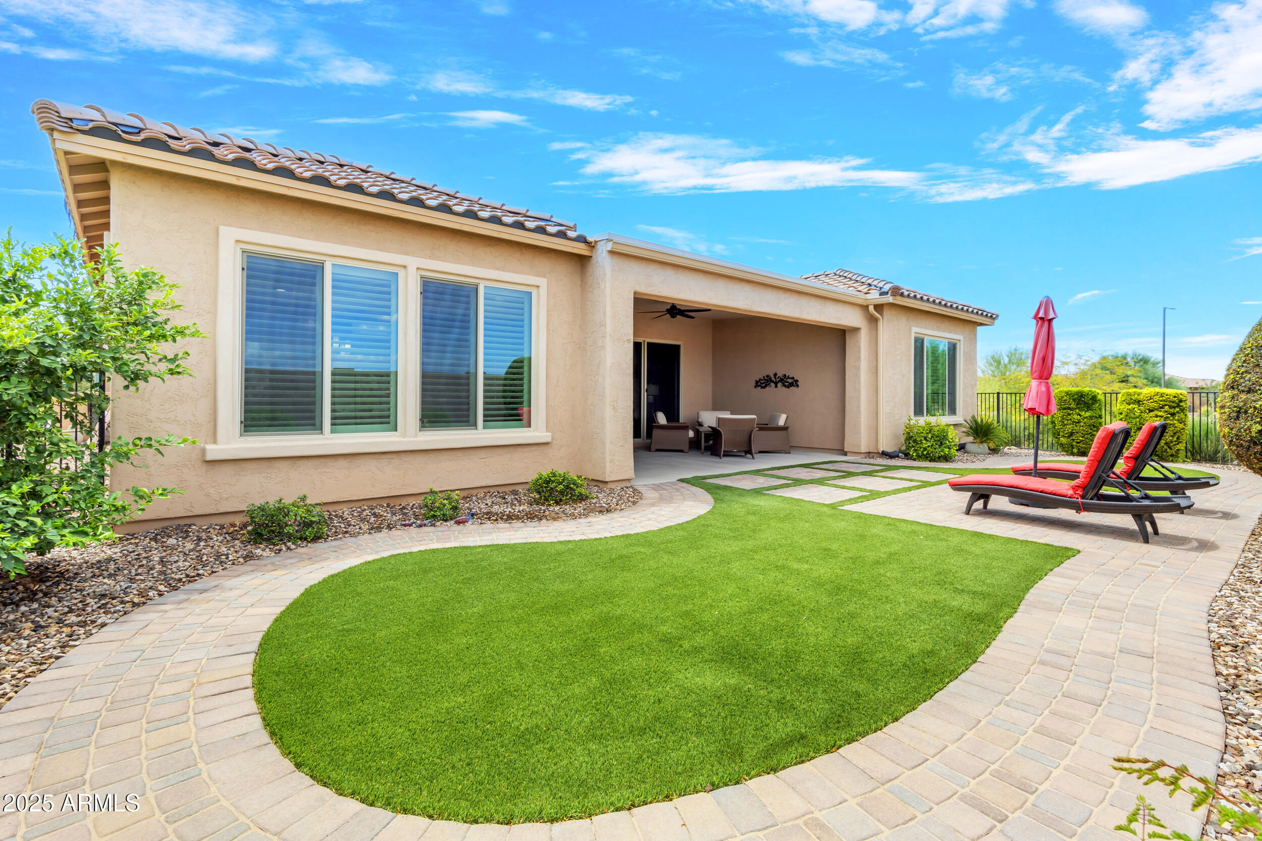 5942 W CACTUS WREN Way