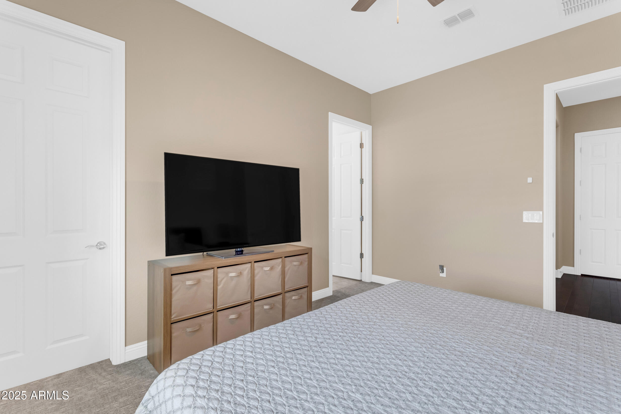 5942 W CACTUS WREN Way