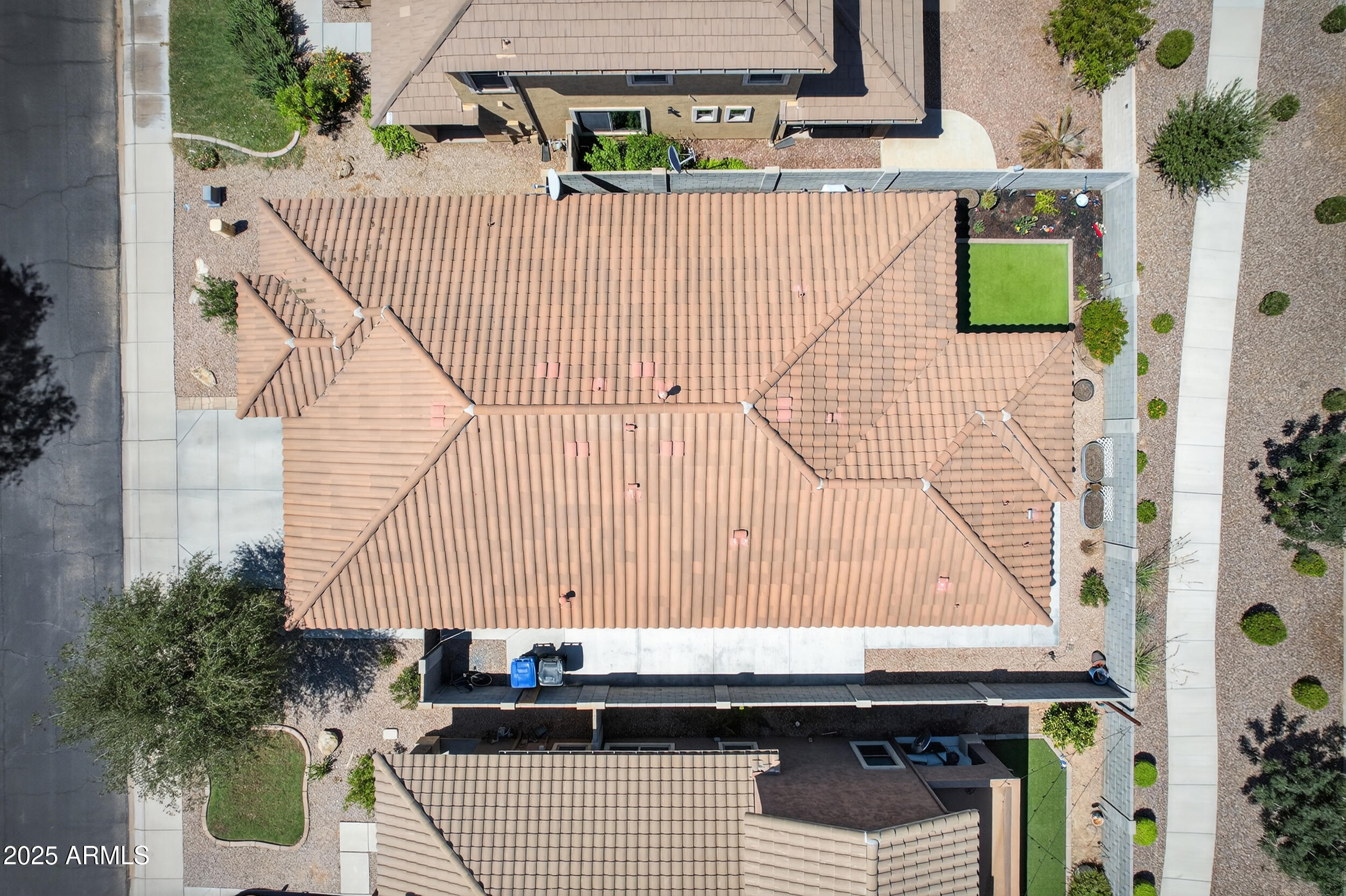 4080 E TORREY PINES Lane