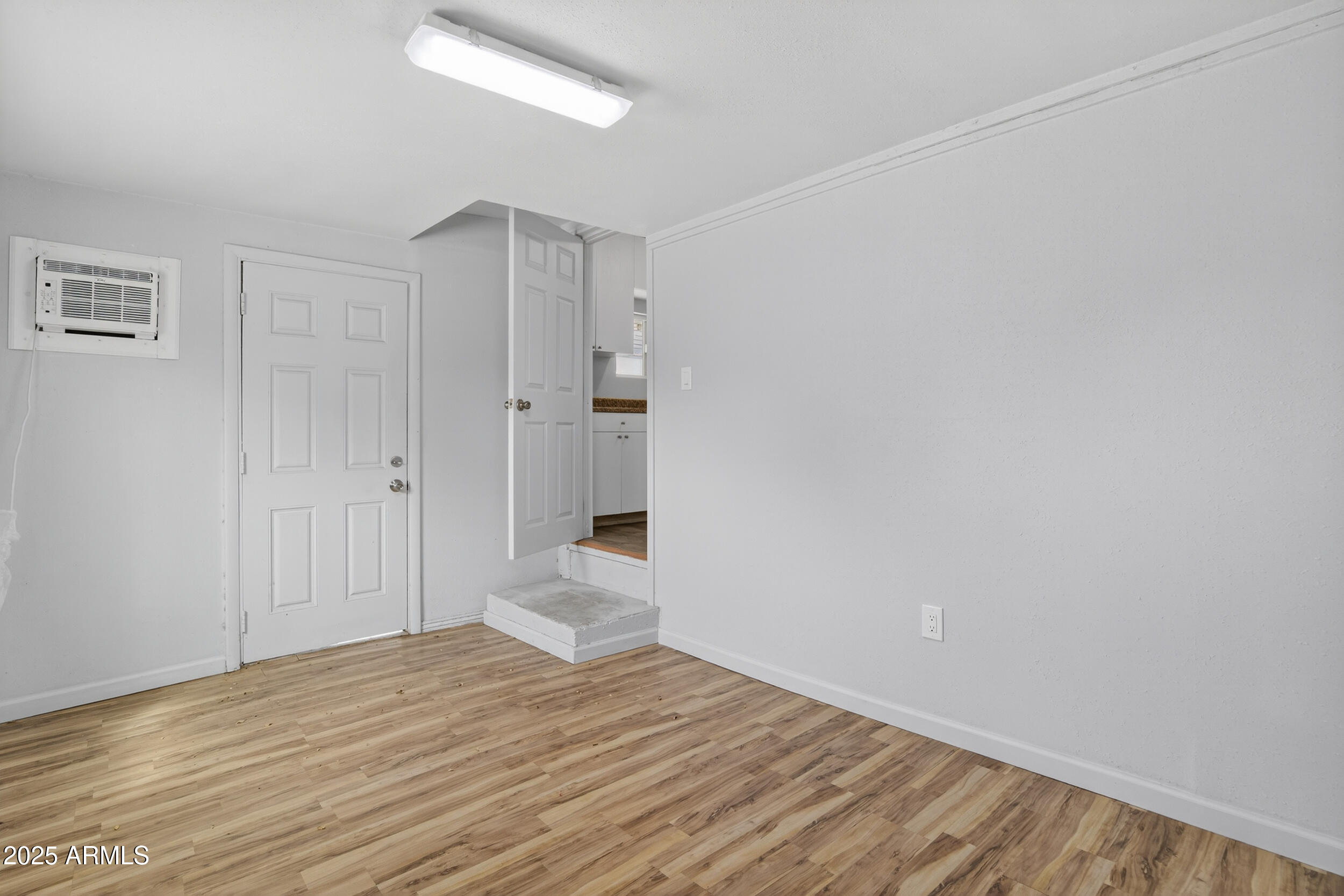 1410 S 24TH Avenue, A