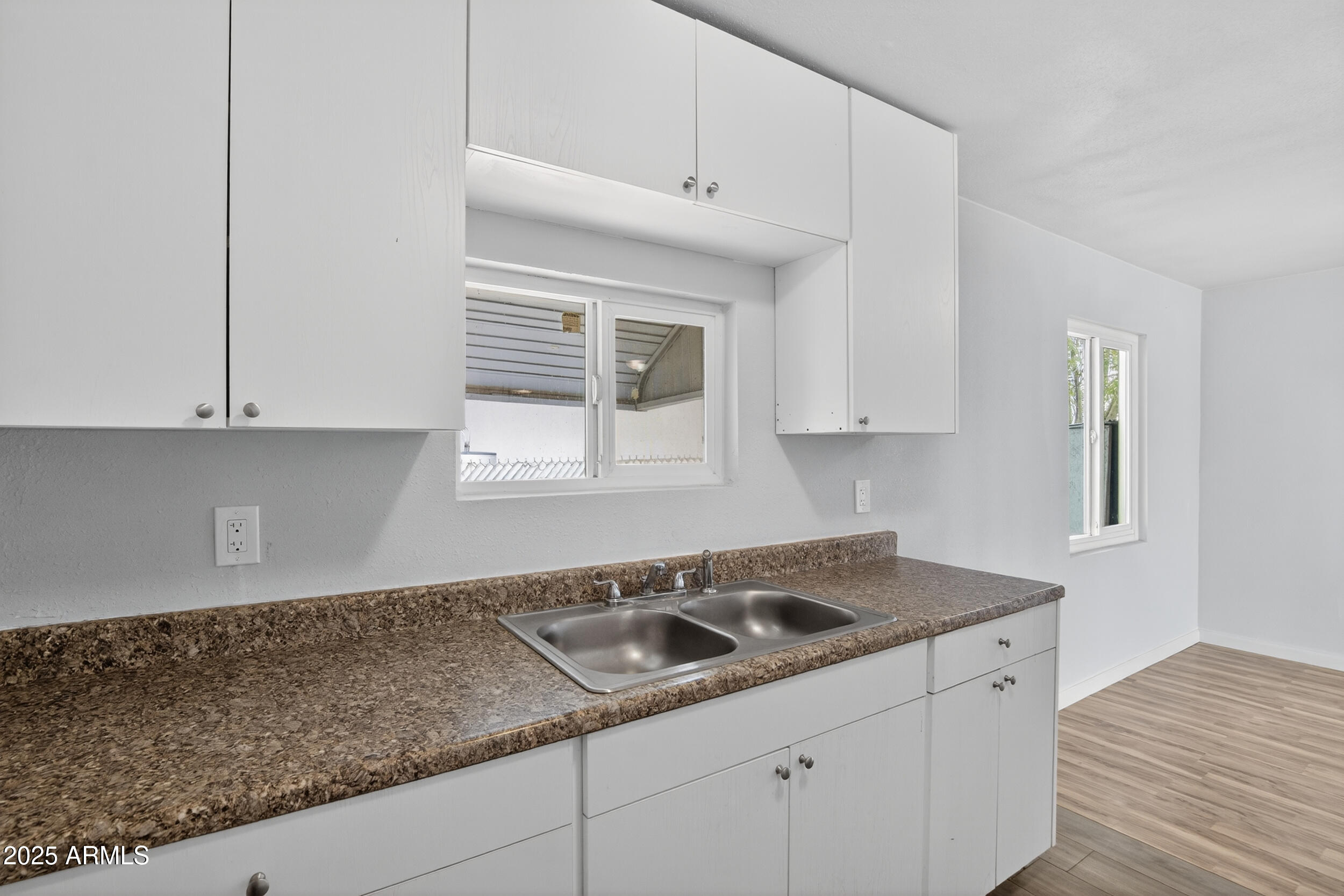 1410 S 24TH Avenue, A