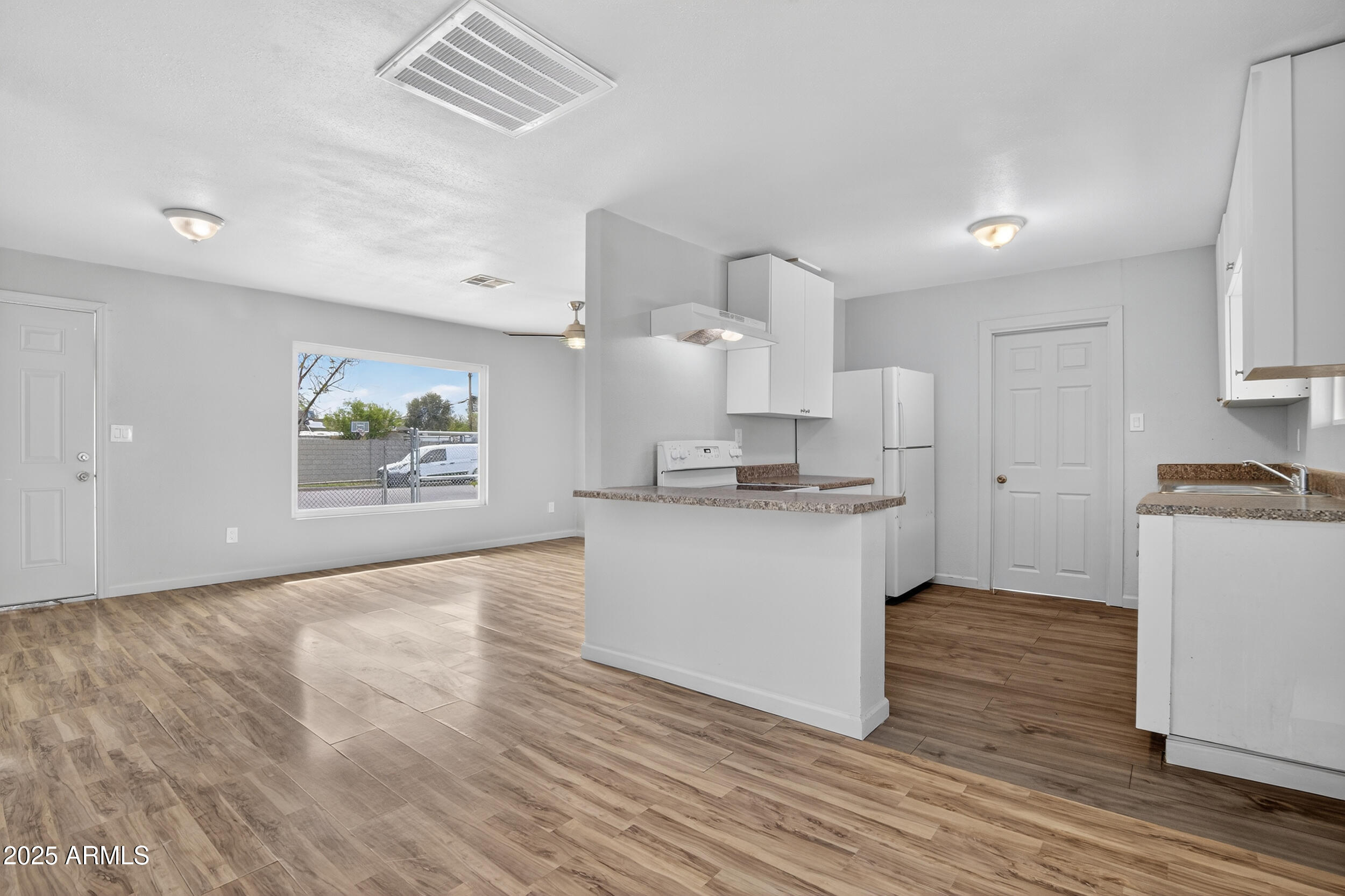 1410 S 24TH Avenue, A