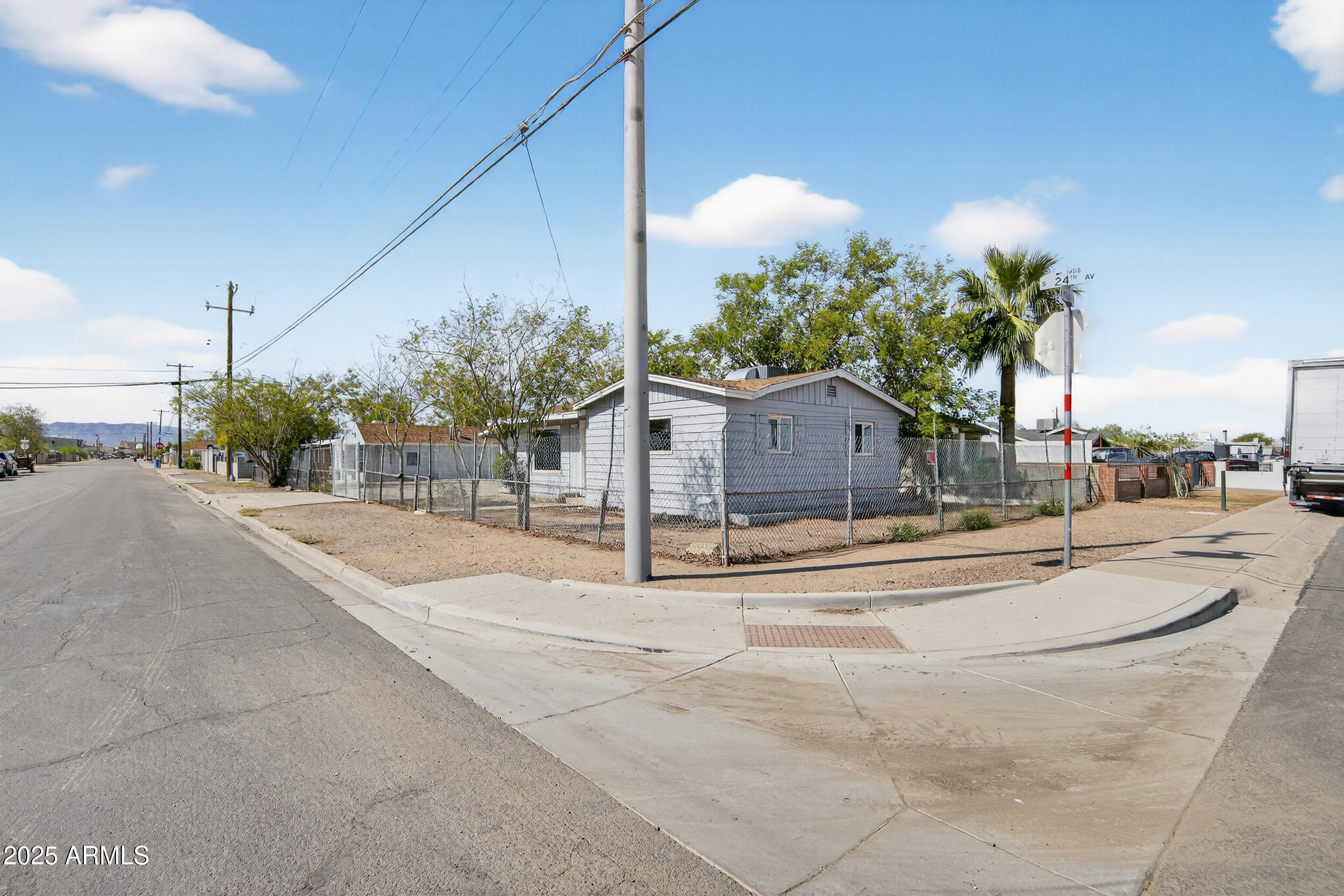 1410 S 24TH Avenue, A