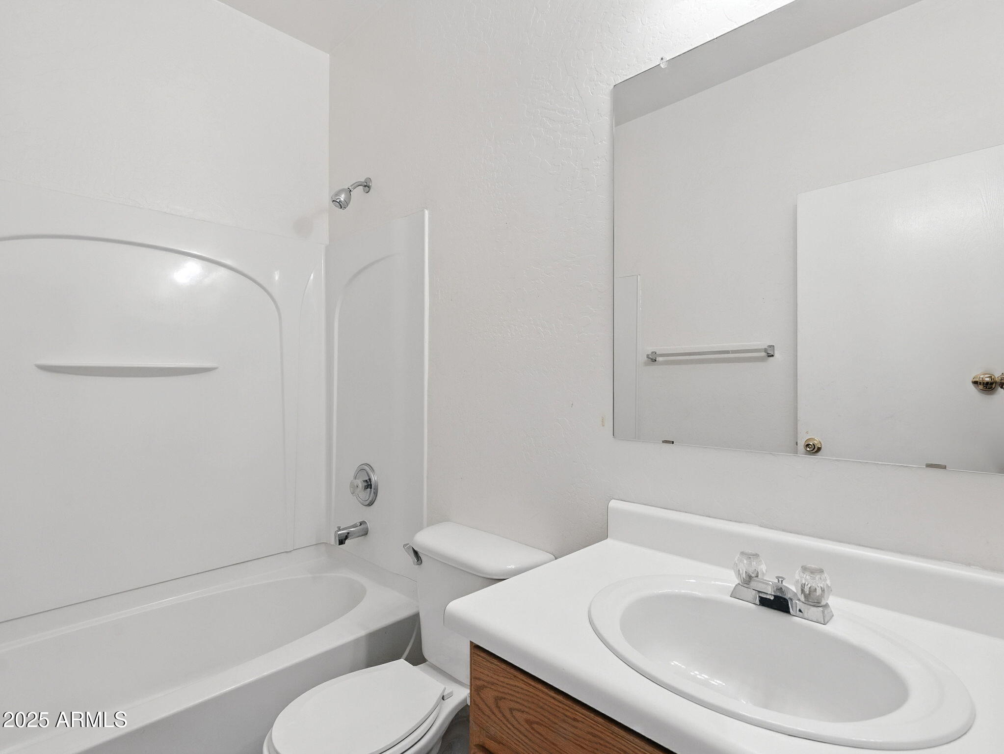 2142 E FRIESIAN Drive