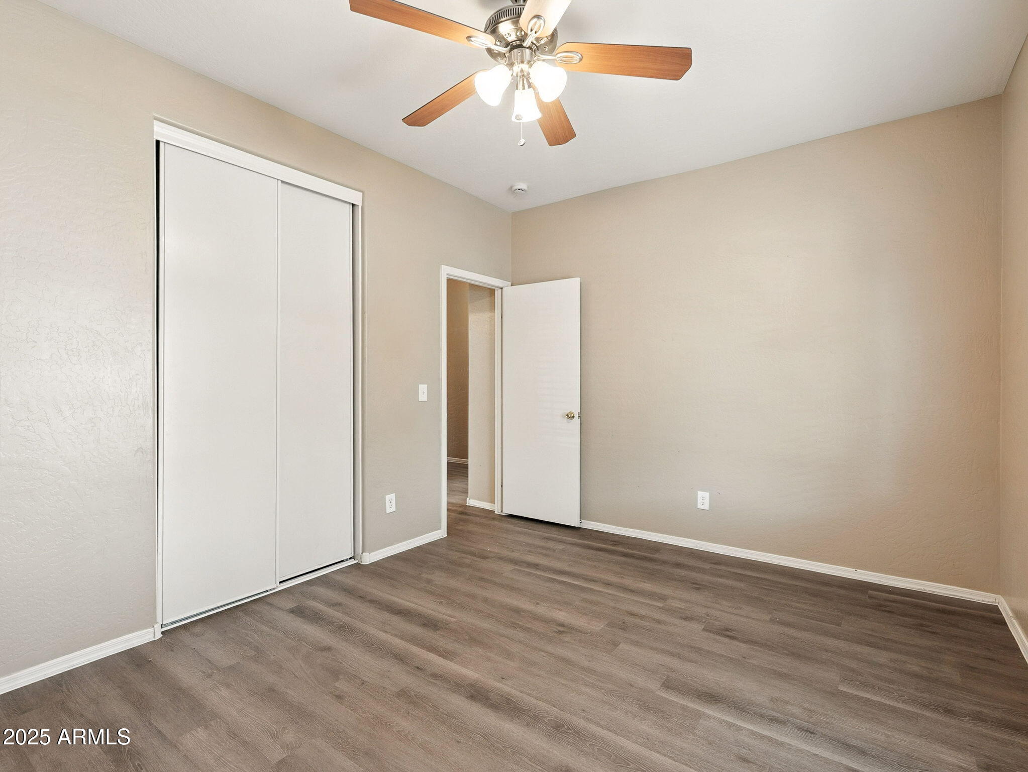 2142 E FRIESIAN Drive