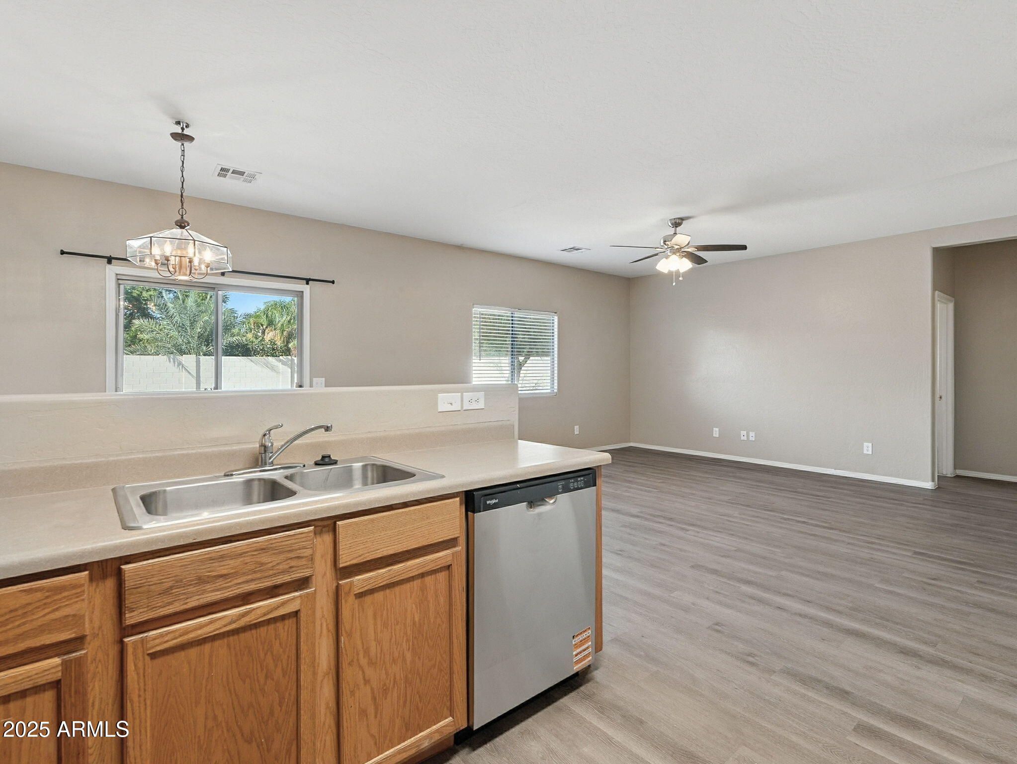 2142 E FRIESIAN Drive