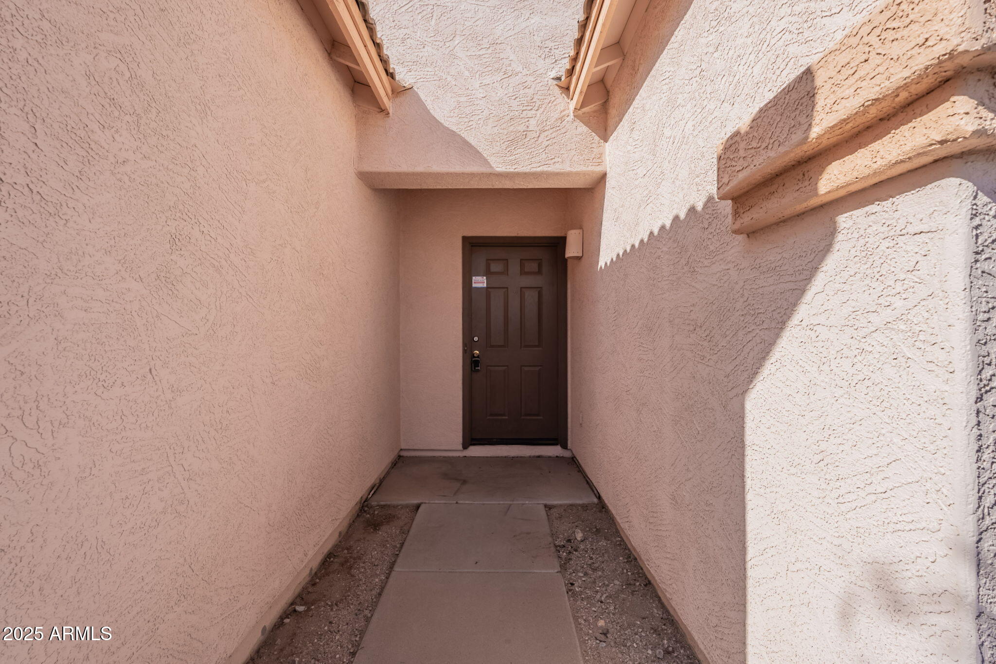 2142 E FRIESIAN Drive