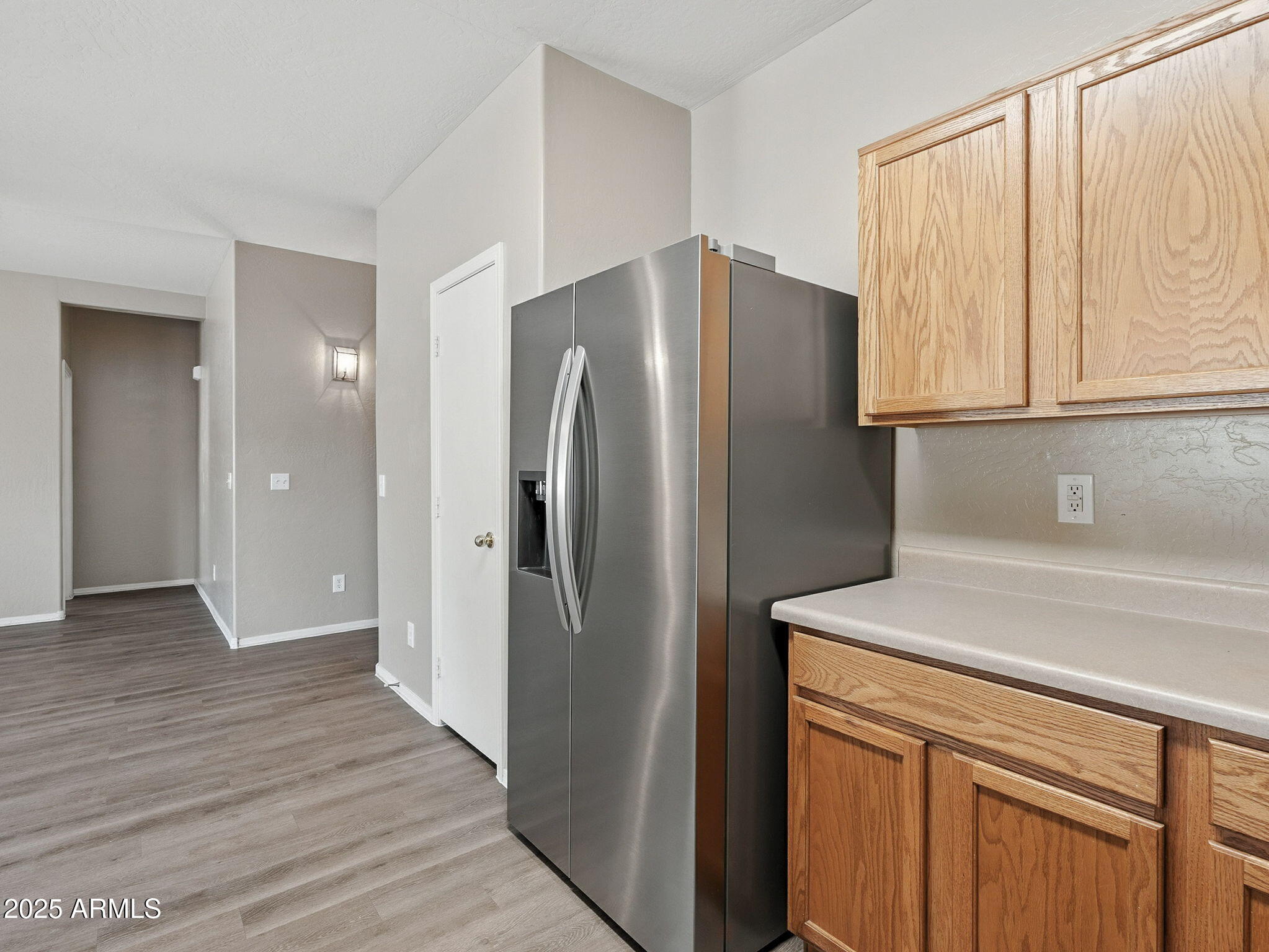 2142 E FRIESIAN Drive