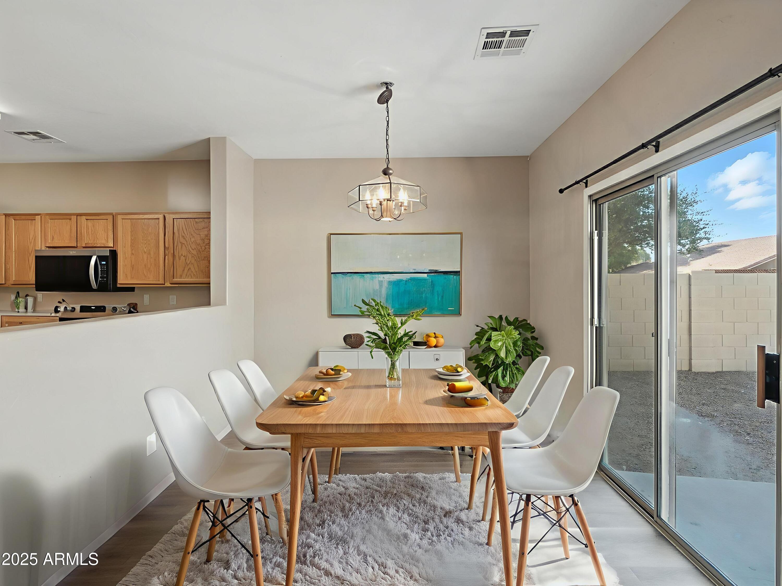 2142 E FRIESIAN Drive