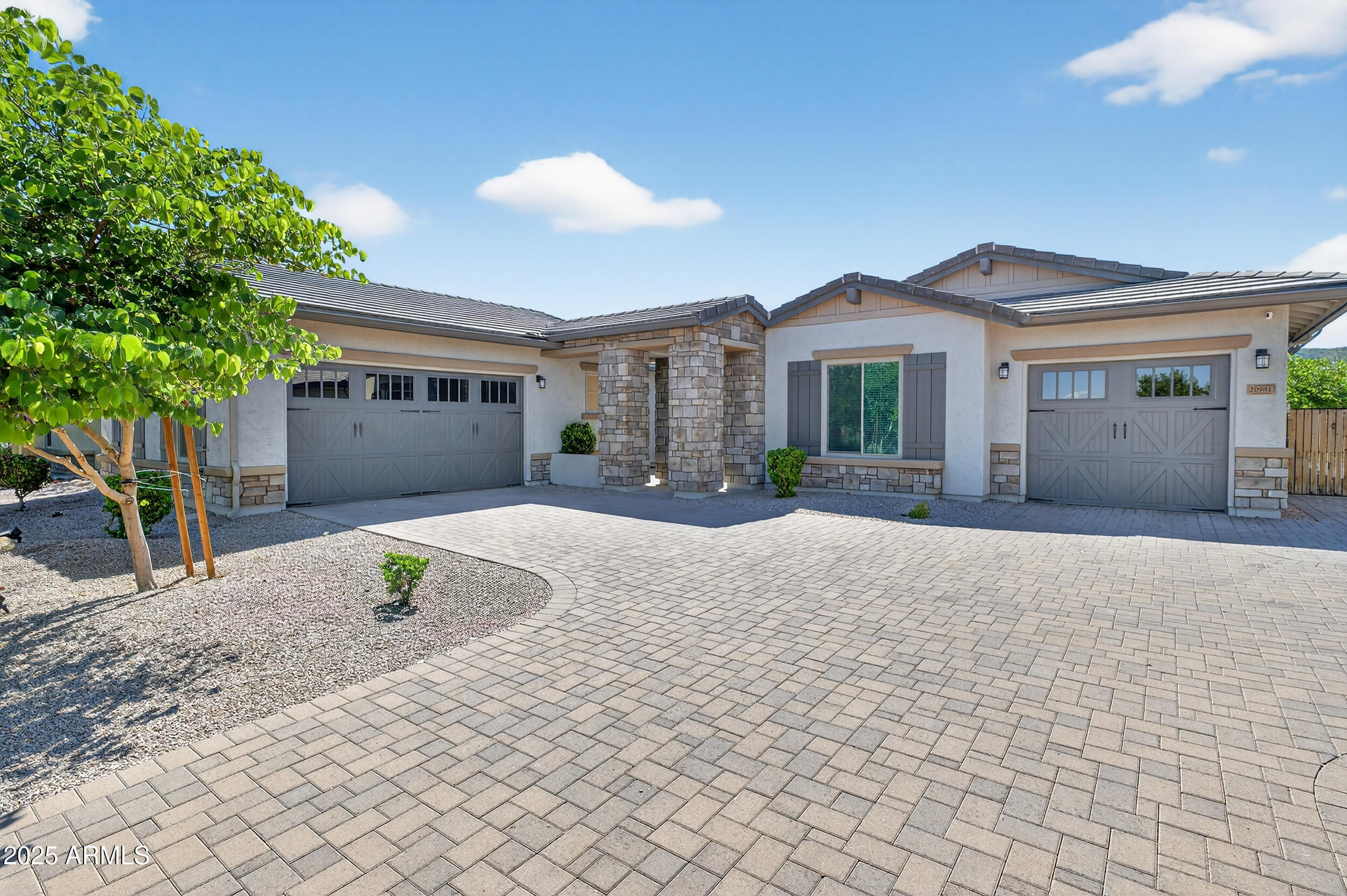 20981 E WATFORD Drive