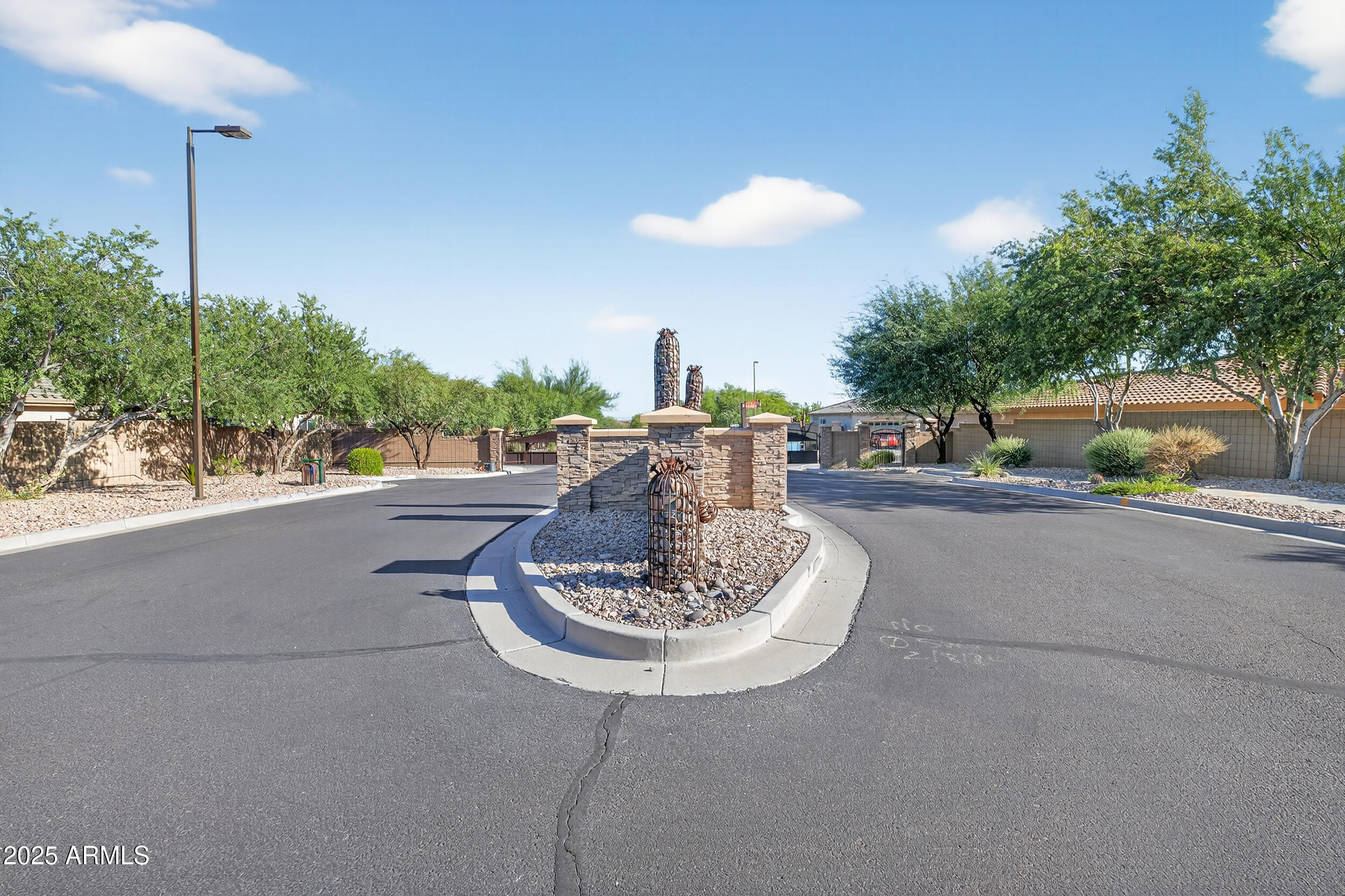 2436 W KACHINA Trail