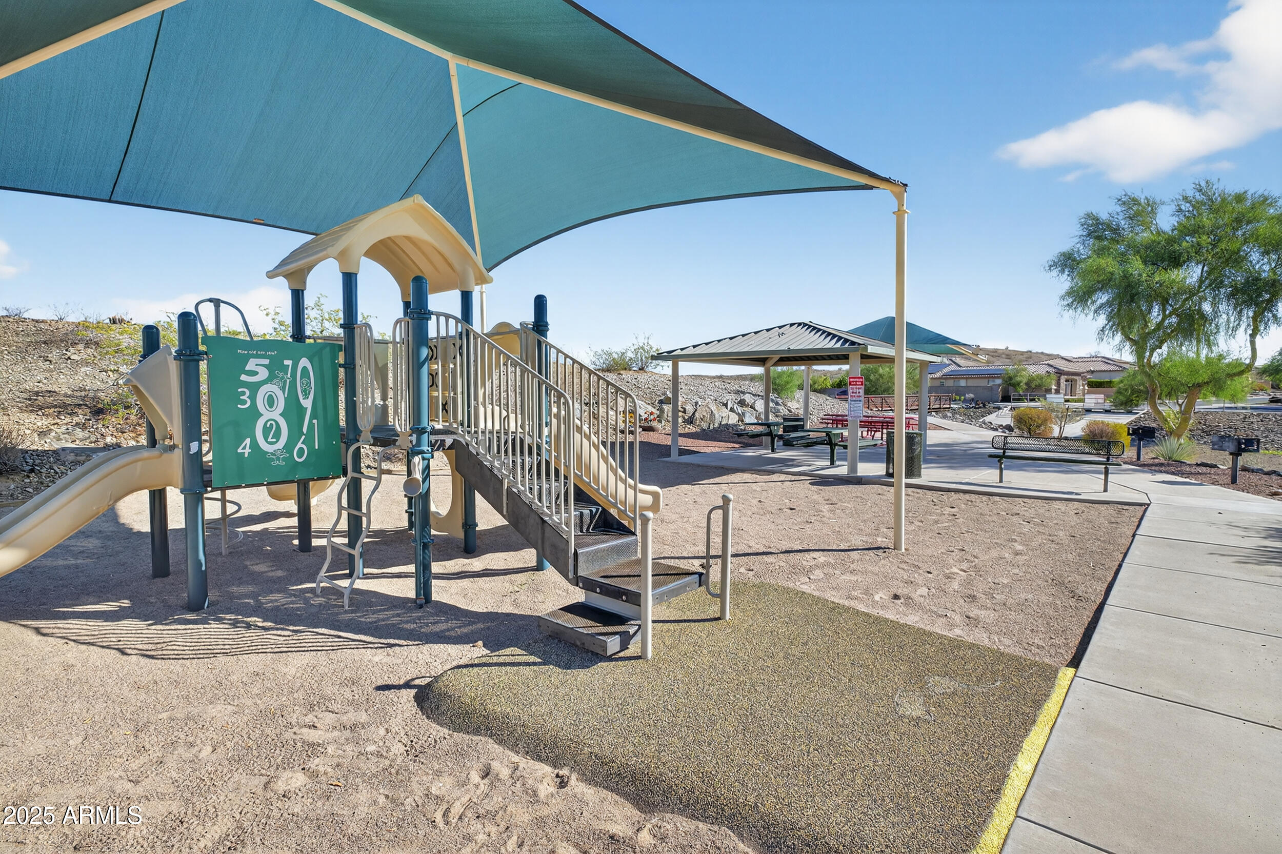 2436 W KACHINA Trail