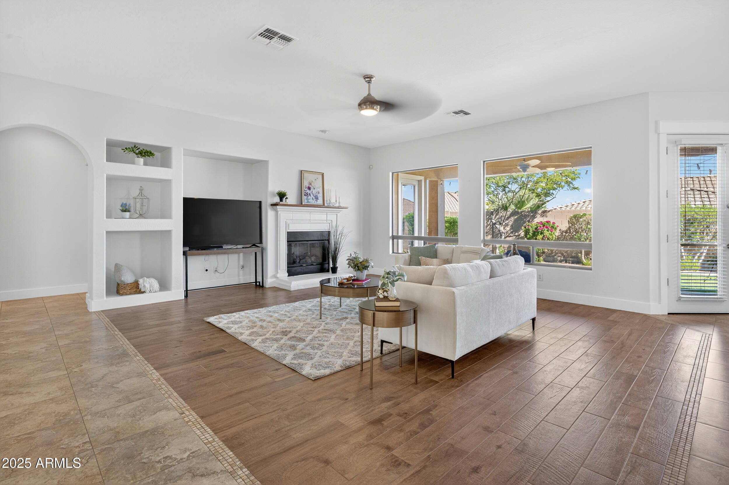 2436 W KACHINA Trail